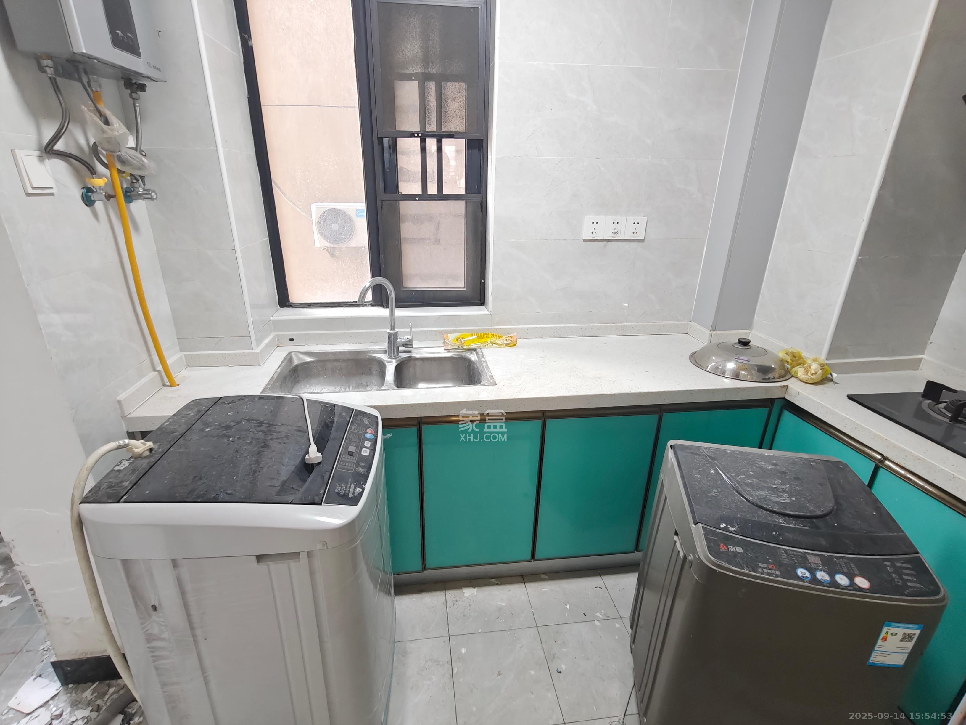 勤诚达境界城  4室2厅2卫    2300.0元/月 勤诚达境界城  4室2厅2卫    2300.0元/月室内图