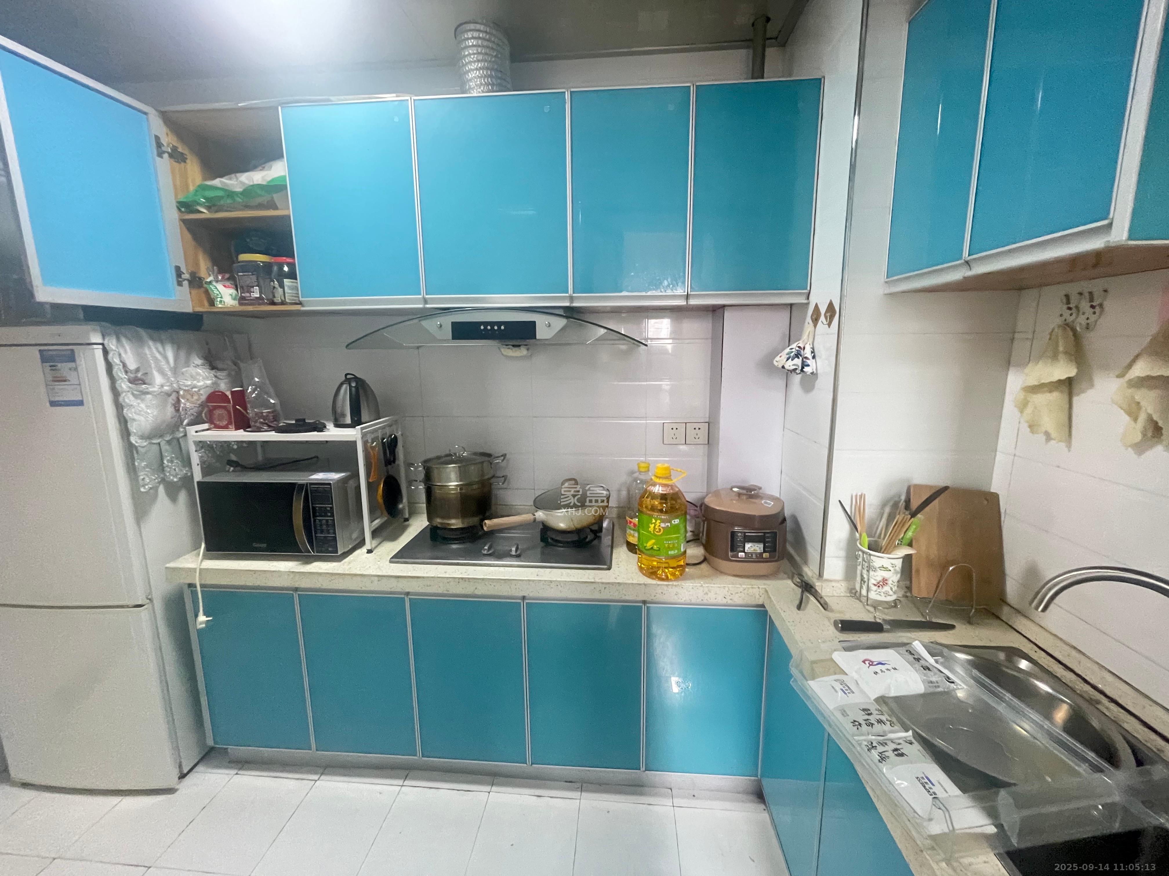 公园9号 3室2厅2卫 3800.0元/月 公园9号 3室2厅2卫 3800.0元/月室内图