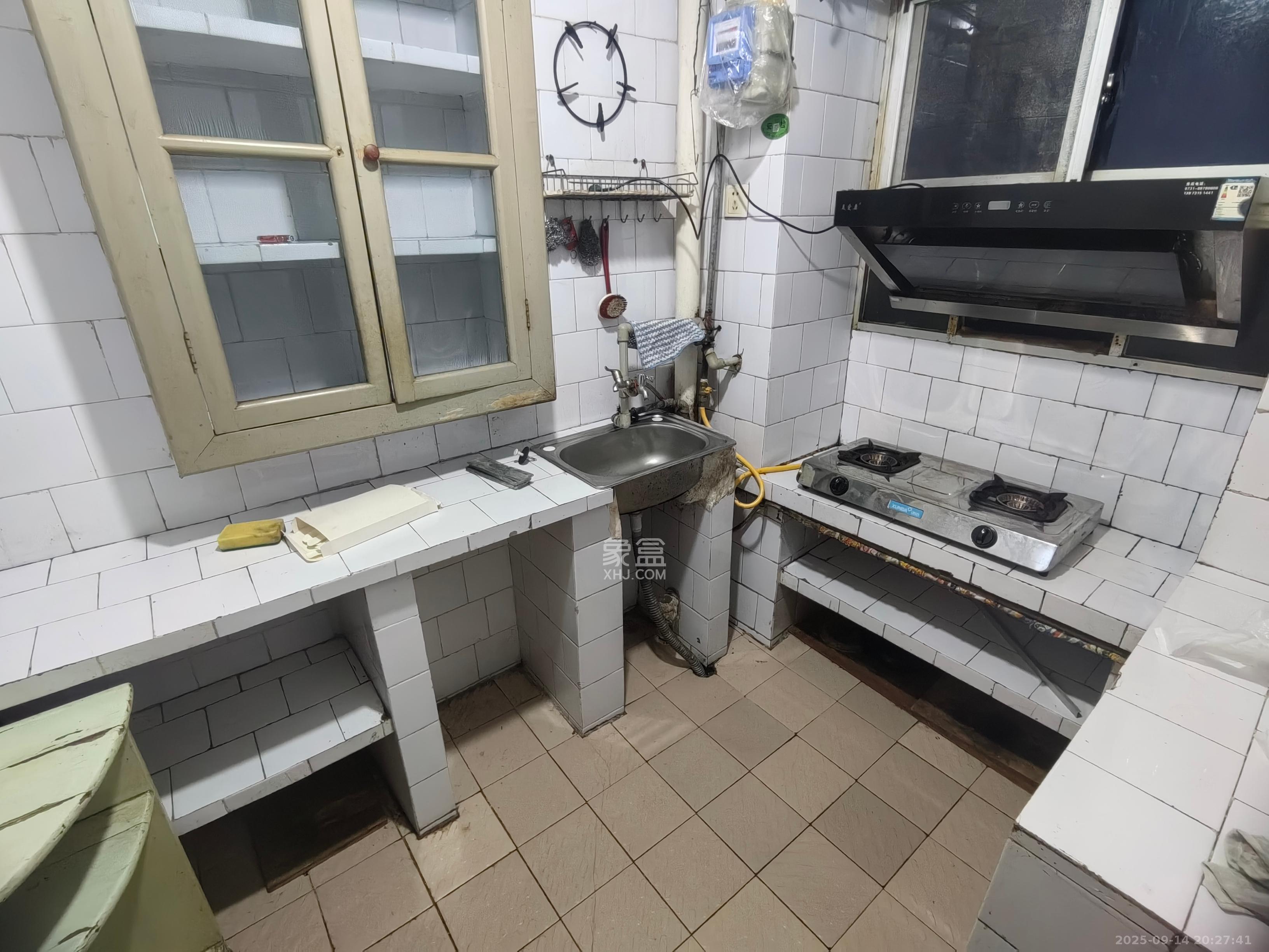 洞井小区(地质大队）  2室1厅1卫    1100.0元/月室内图