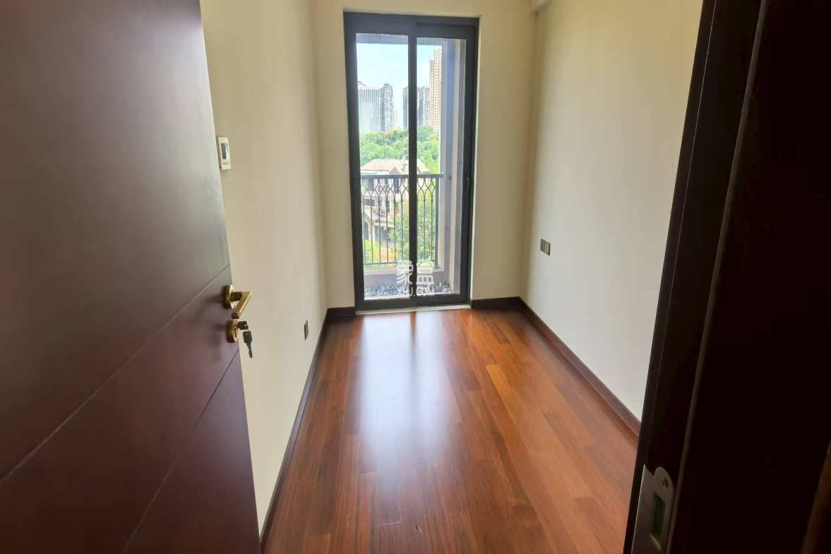 晋合湘水湾(花园洋房) 5室3厅3卫 350.0万 晋合湘水湾(花园洋房) 5室3厅3卫 350.0万室内图