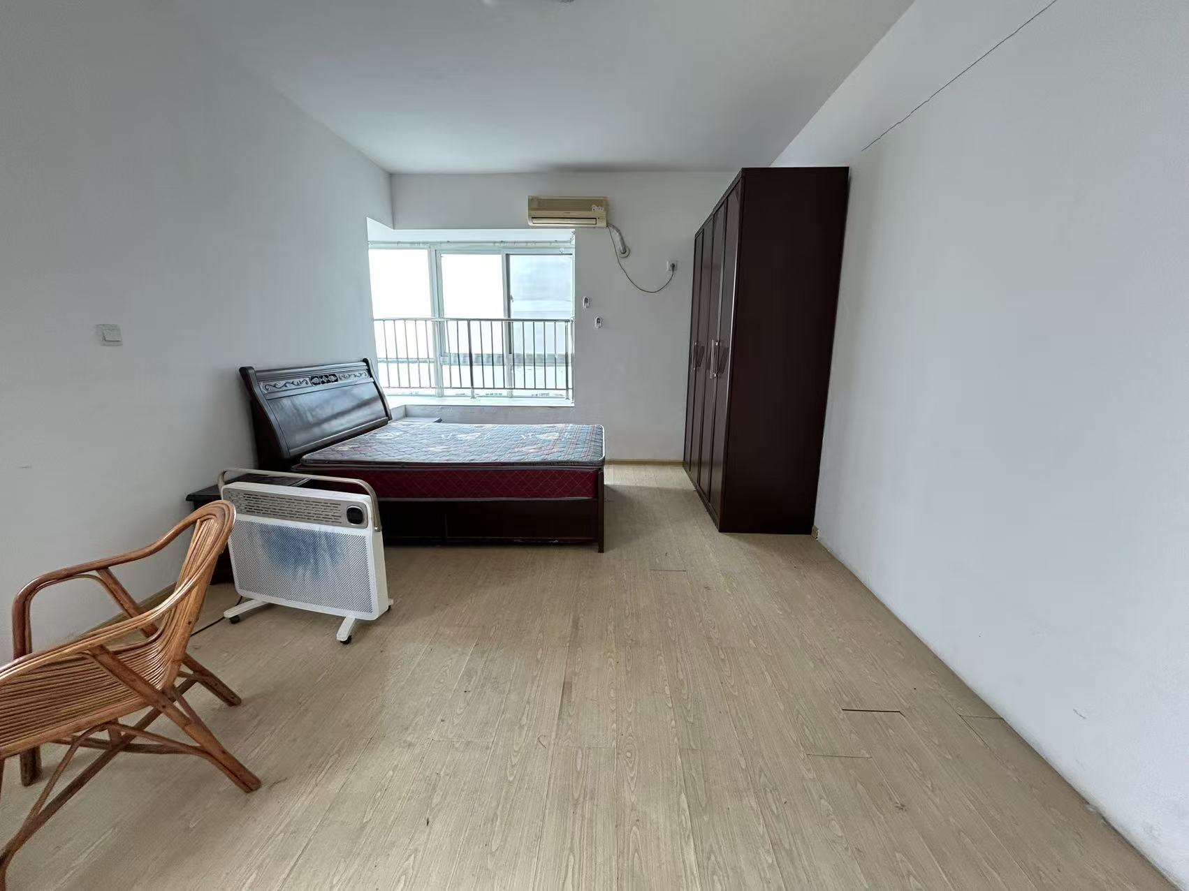 康馨佳园  4室2厅1卫    60.0万室内图