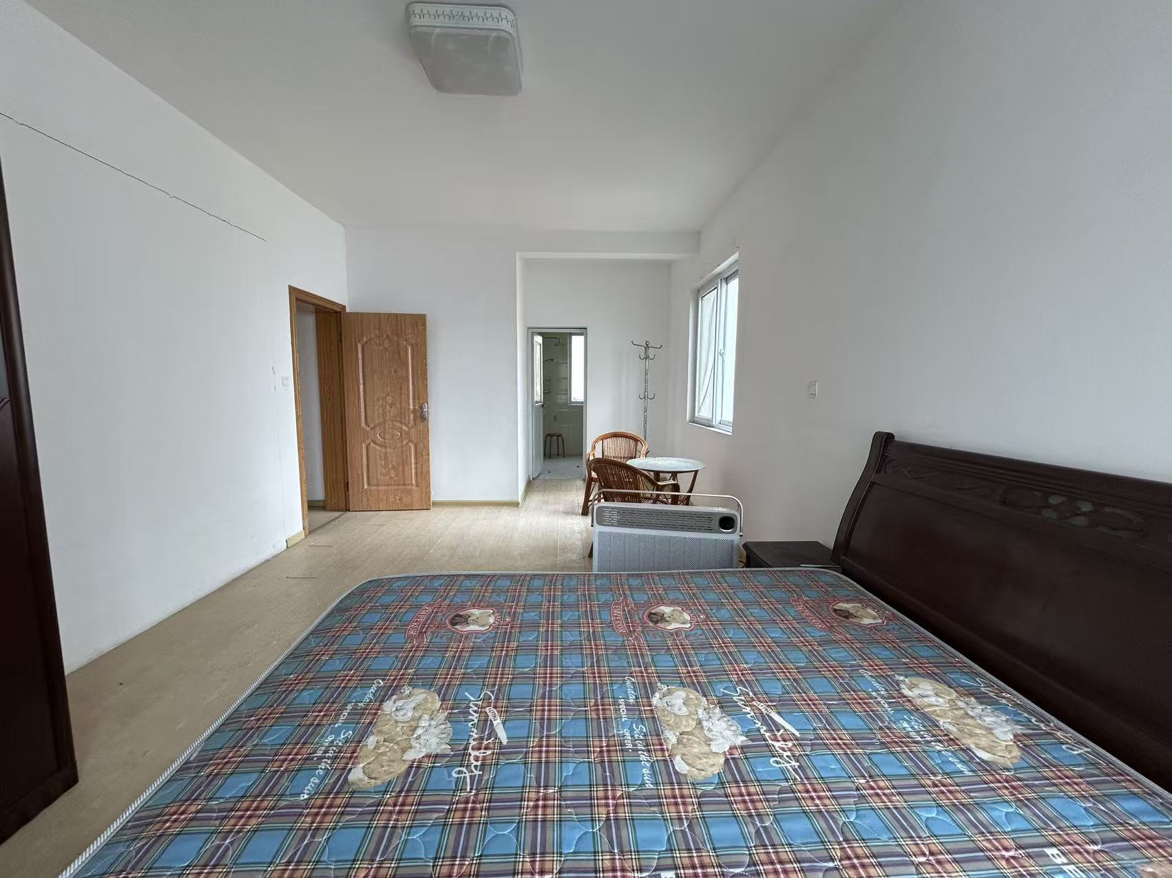 康馨佳园  4室2厅1卫    60.0万室内图