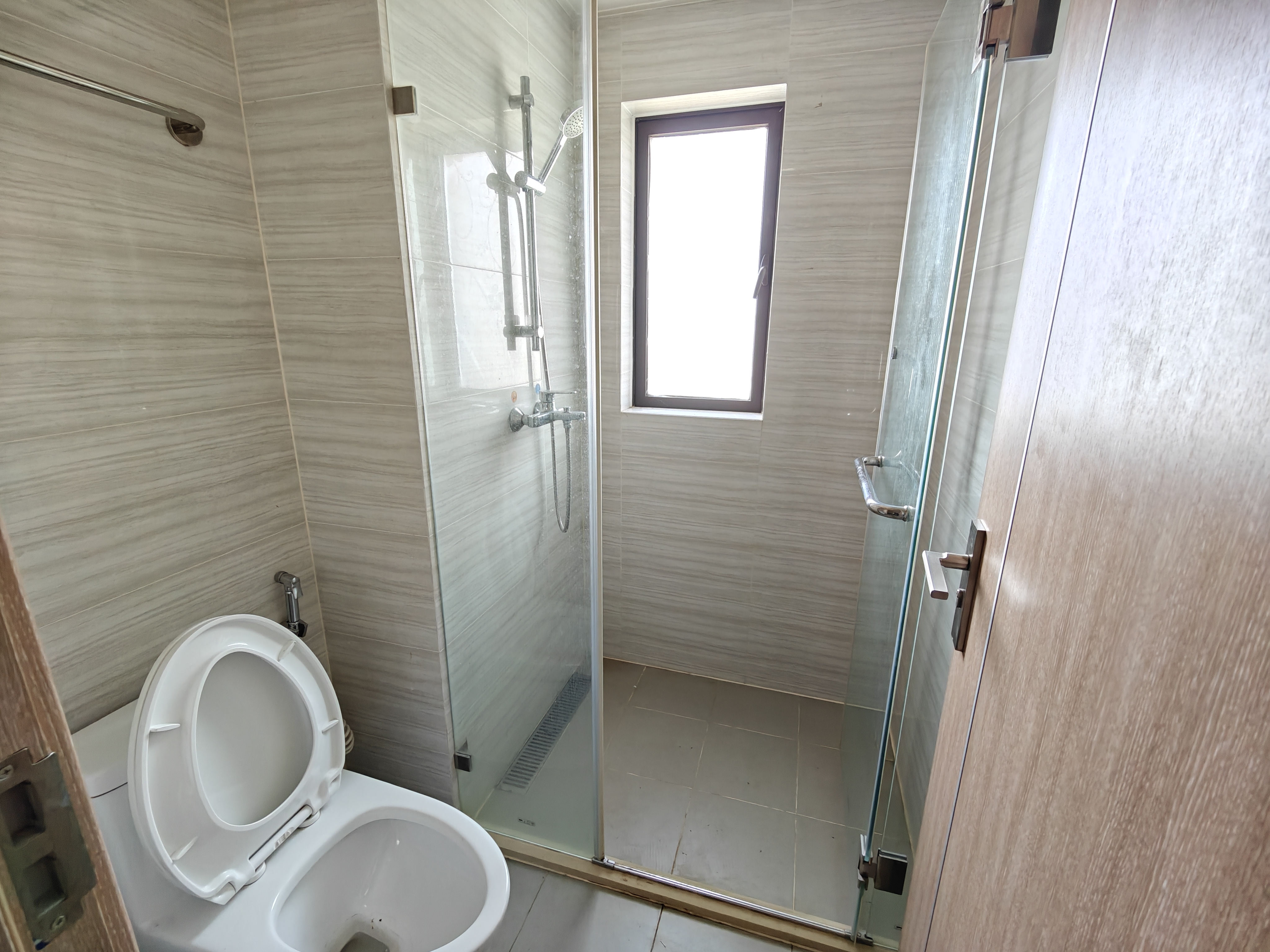 蓝溪谷 4室2厅2卫 79.0万 蓝溪谷 4室2厅2卫 79.0万室内图