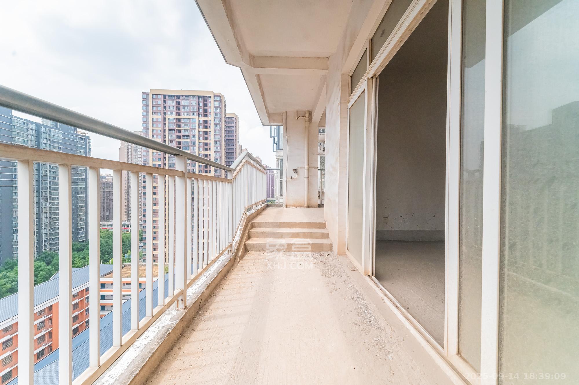 陶然居  4室2厅2卫    162.0万其他