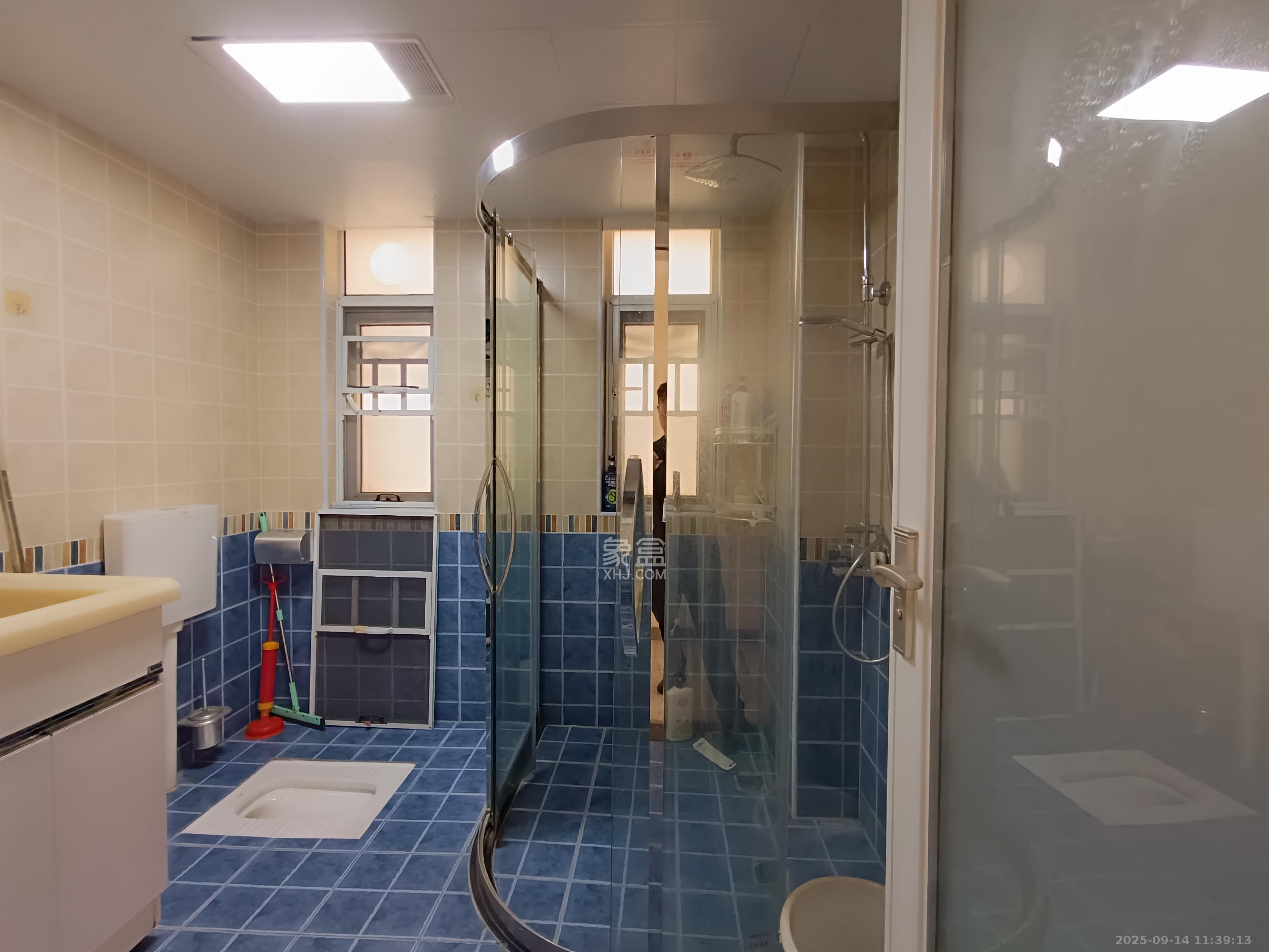 米兰春天 3室2厅2卫 2000.0元/月 米兰春天 3室2厅2卫 2000.0元/月室内图