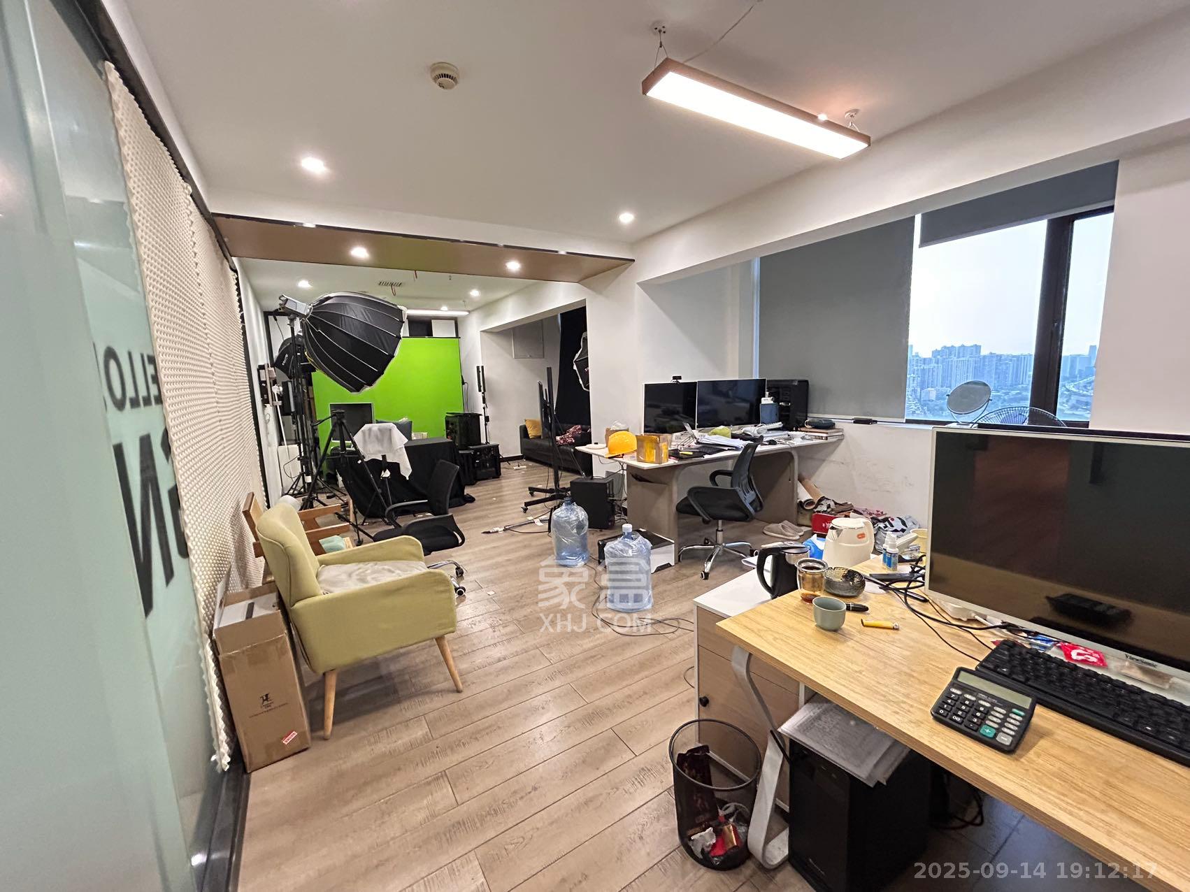 喜盈门范城 1室1厅0卫 15000.0元/月 喜盈门范城 1室1厅0卫 15000.0元/月室内图