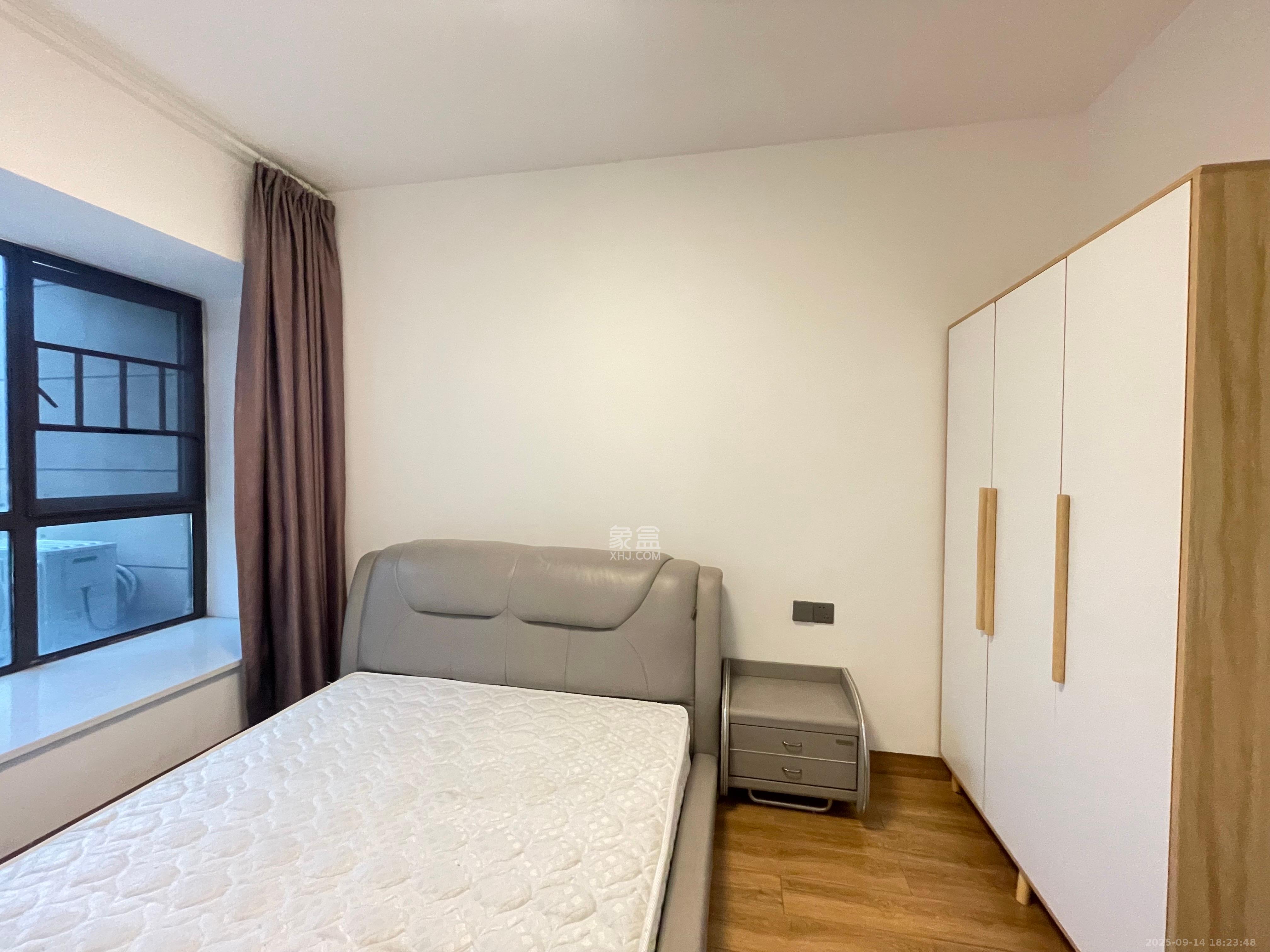 润和滨江府  4室2厅2卫    2800.0元/月室内图