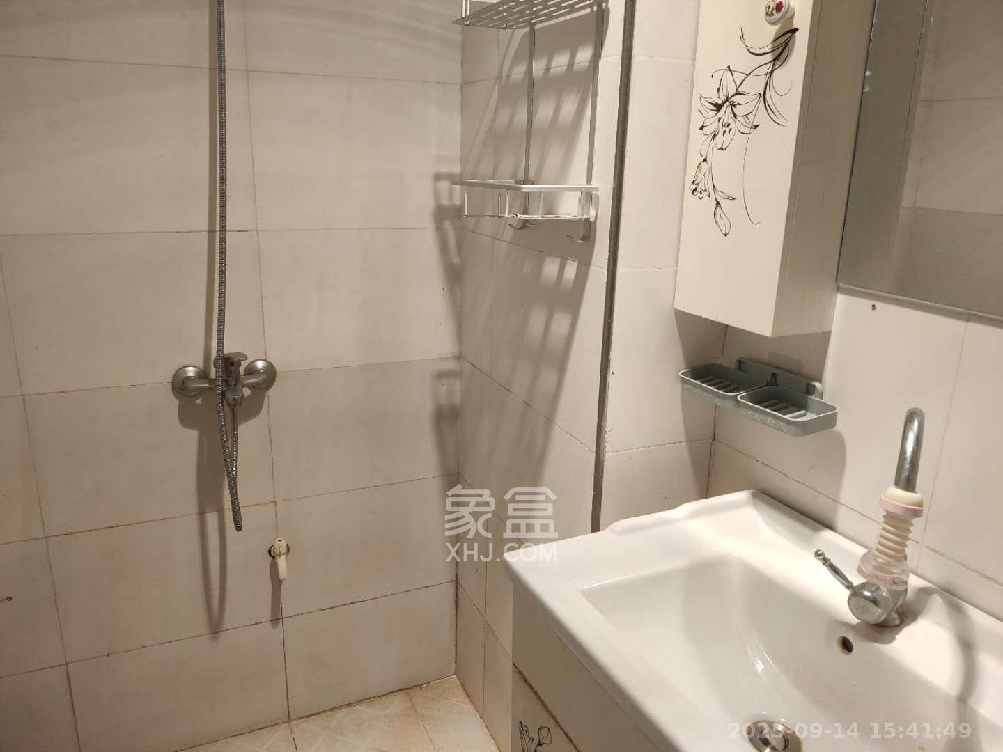 万科魅力之城  1室1厅1卫    1100.0元/月室内图