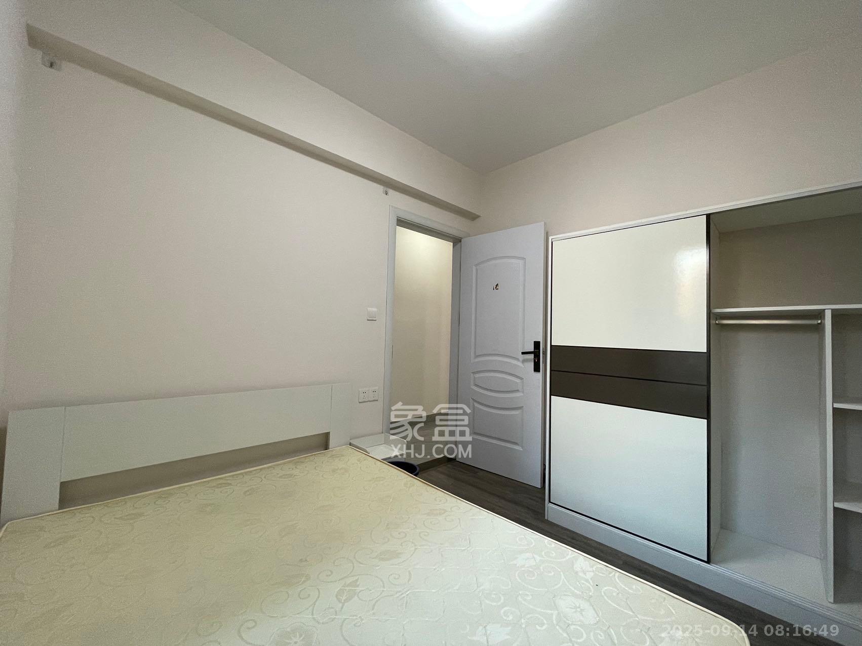 保利大都汇一期、二期 3室2厅2卫 3100.0元/月 保利大都汇一期、二期 3室2厅2卫 3100.0元/月室内图