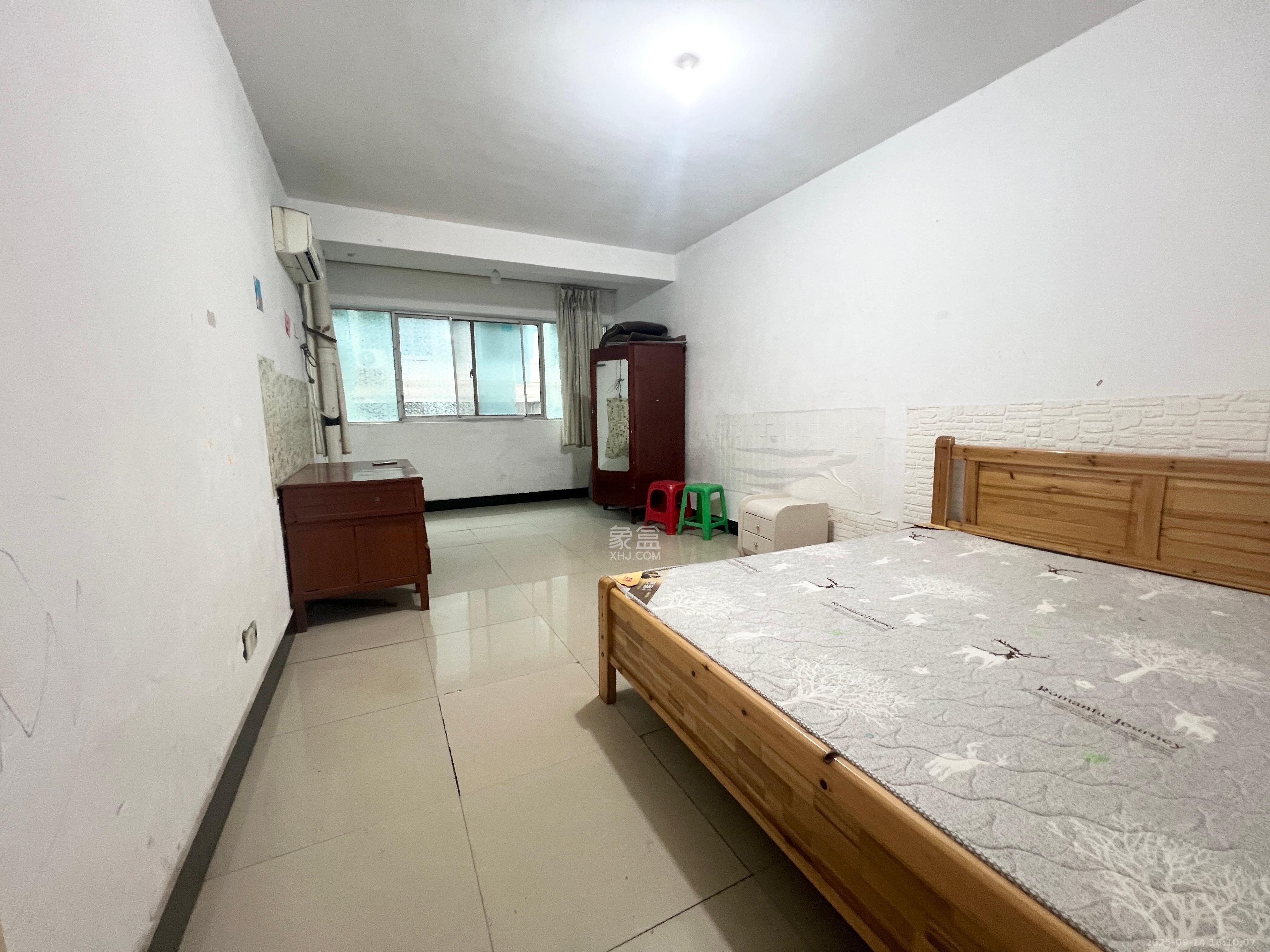 茶叶大市场“山水茗园” 2室1厅1卫 1200.0元/月 茶叶大市场“山水茗园” 2室1厅1卫 1200.0元/月室内图