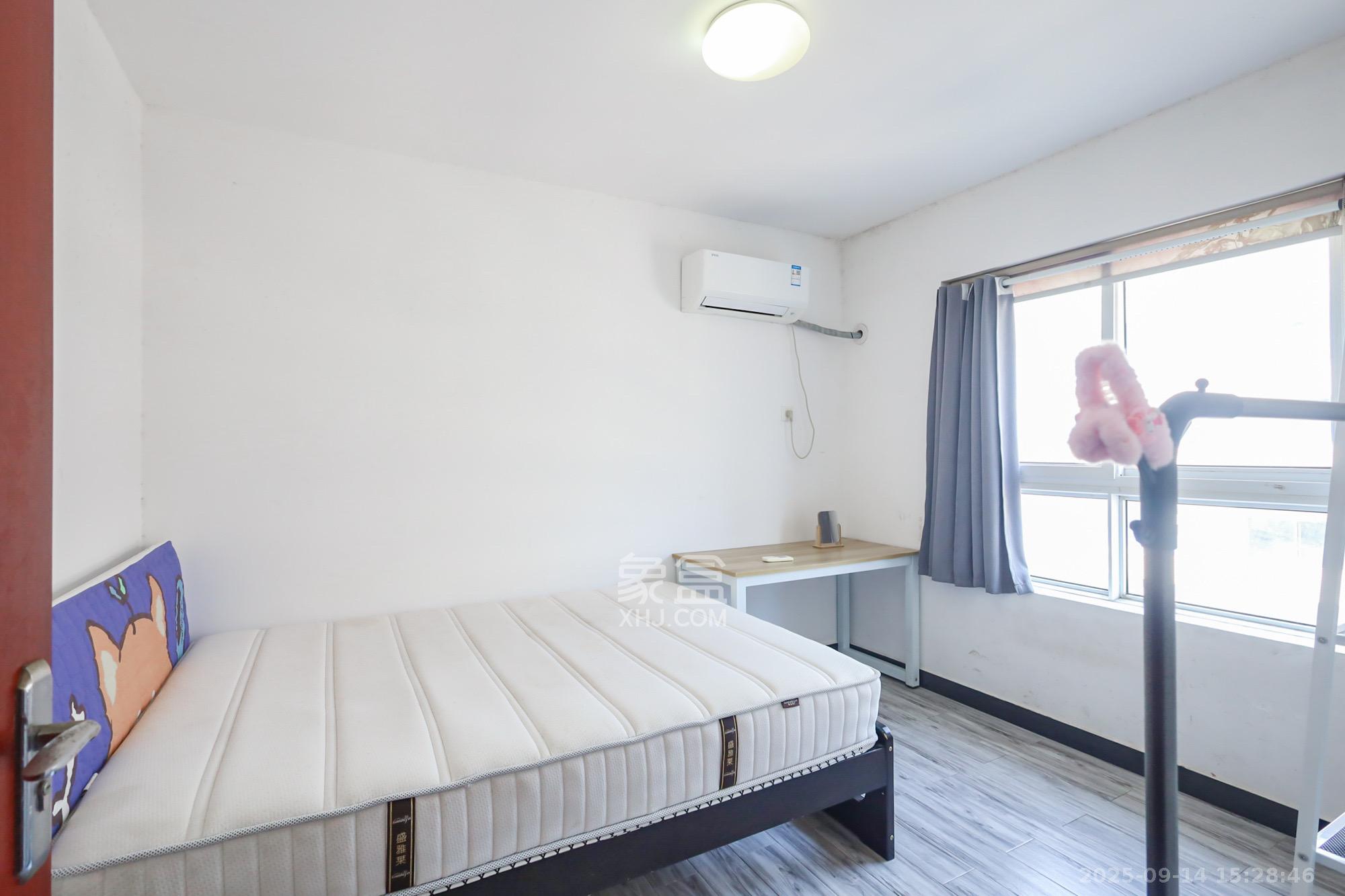 威胜大厦  1室1厅1卫    1600.0元/月室内图