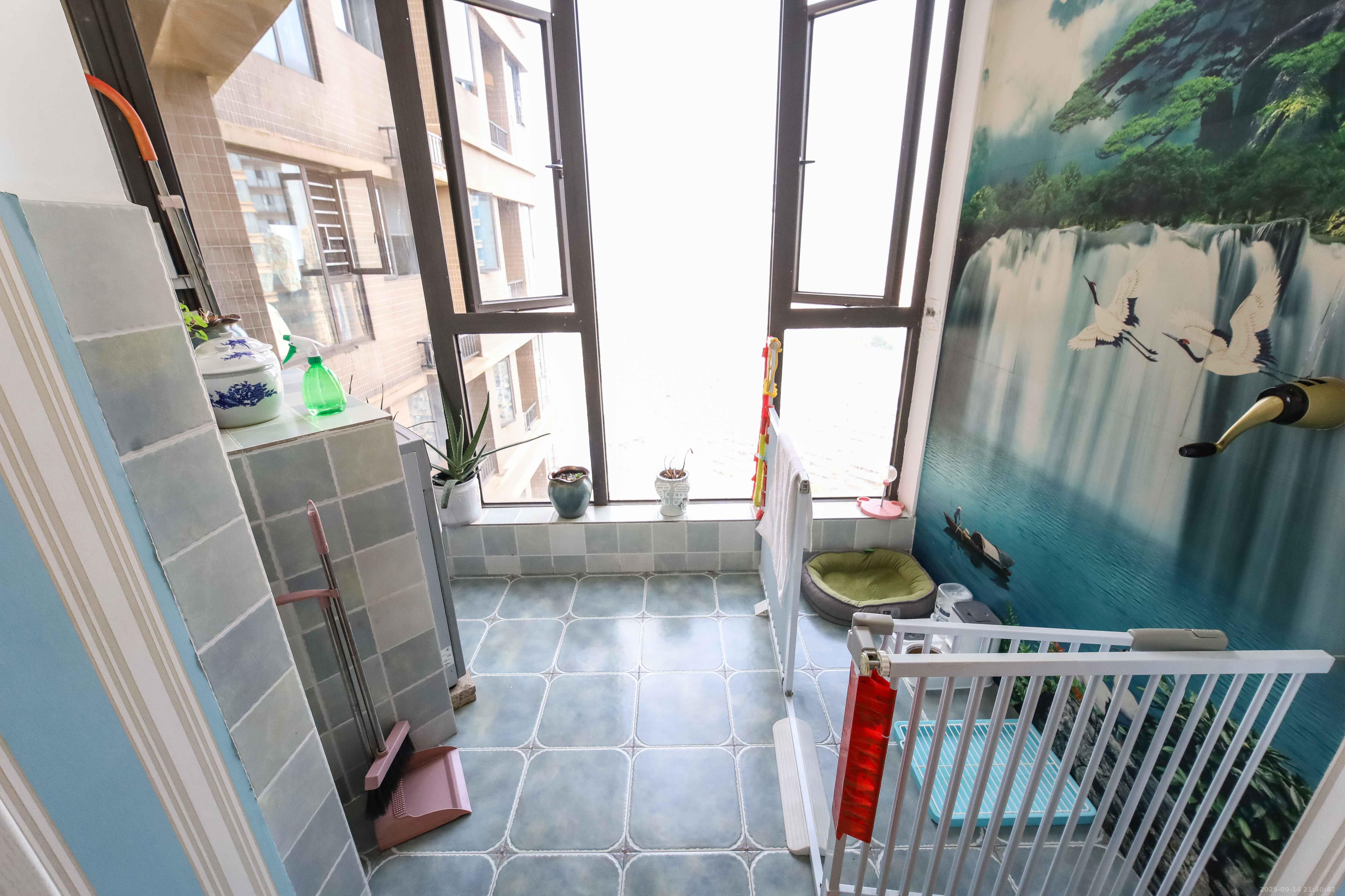 湘域熙岸 3室2厅1卫 115.0万 湘域熙岸 3室2厅1卫 115.0万阳台