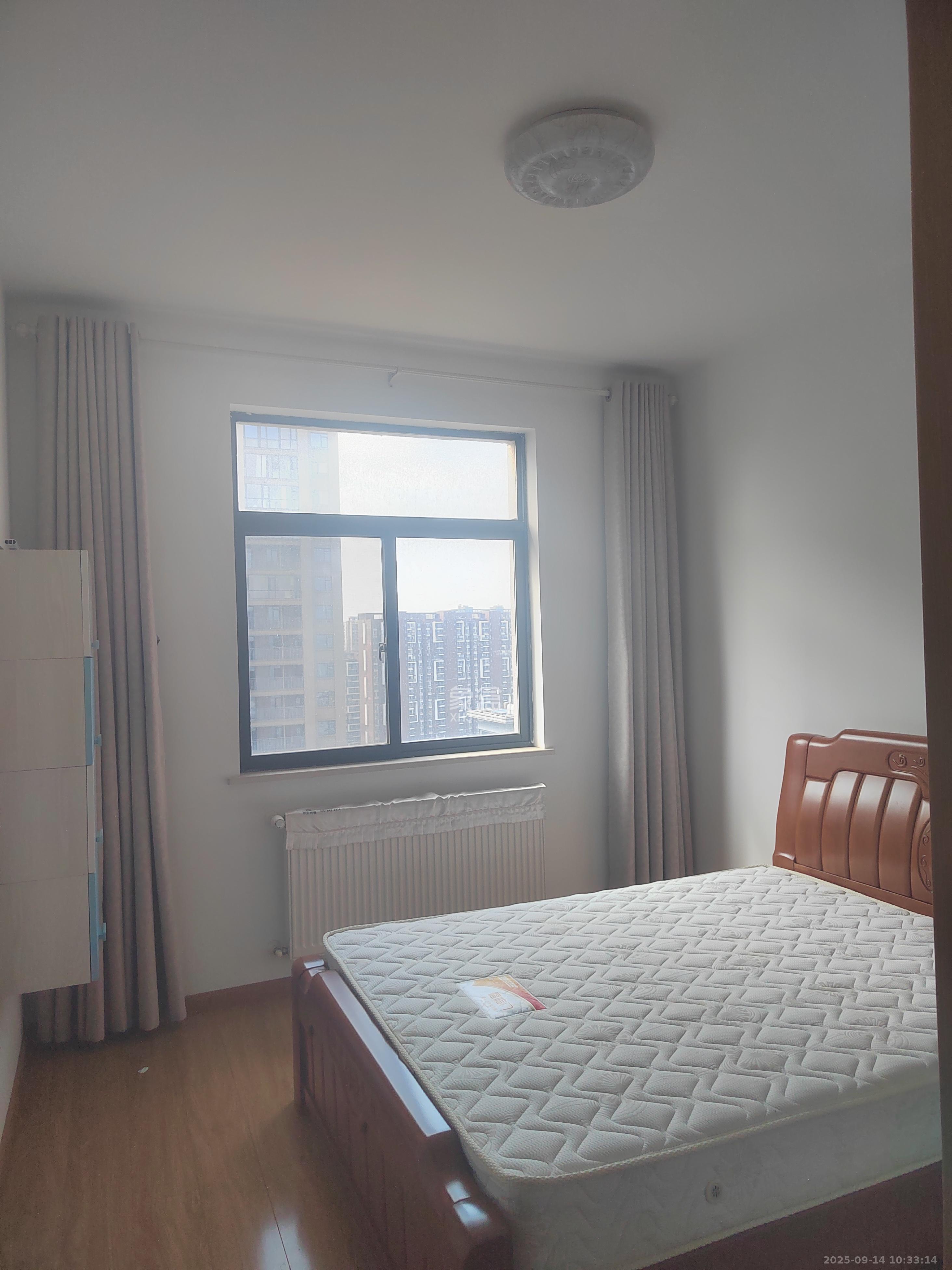 青园  3室2厅1卫    2000.0元/月 青园  3室2厅1卫    2000.0元/月室内图