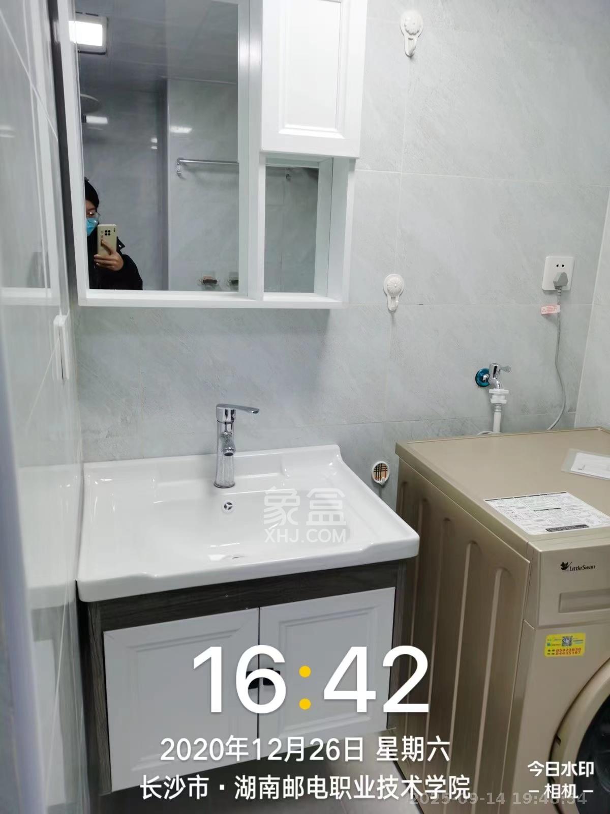 荣盛花语书苑 2室2厅1卫 2200.0元/月 荣盛花语书苑 2室2厅1卫 2200.0元/月室内图