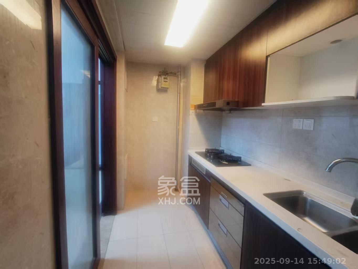 时代倾城二期  3室2厅2卫    2200.0元/月 时代倾城二期  3室2厅2卫    2200.0元/月室内图