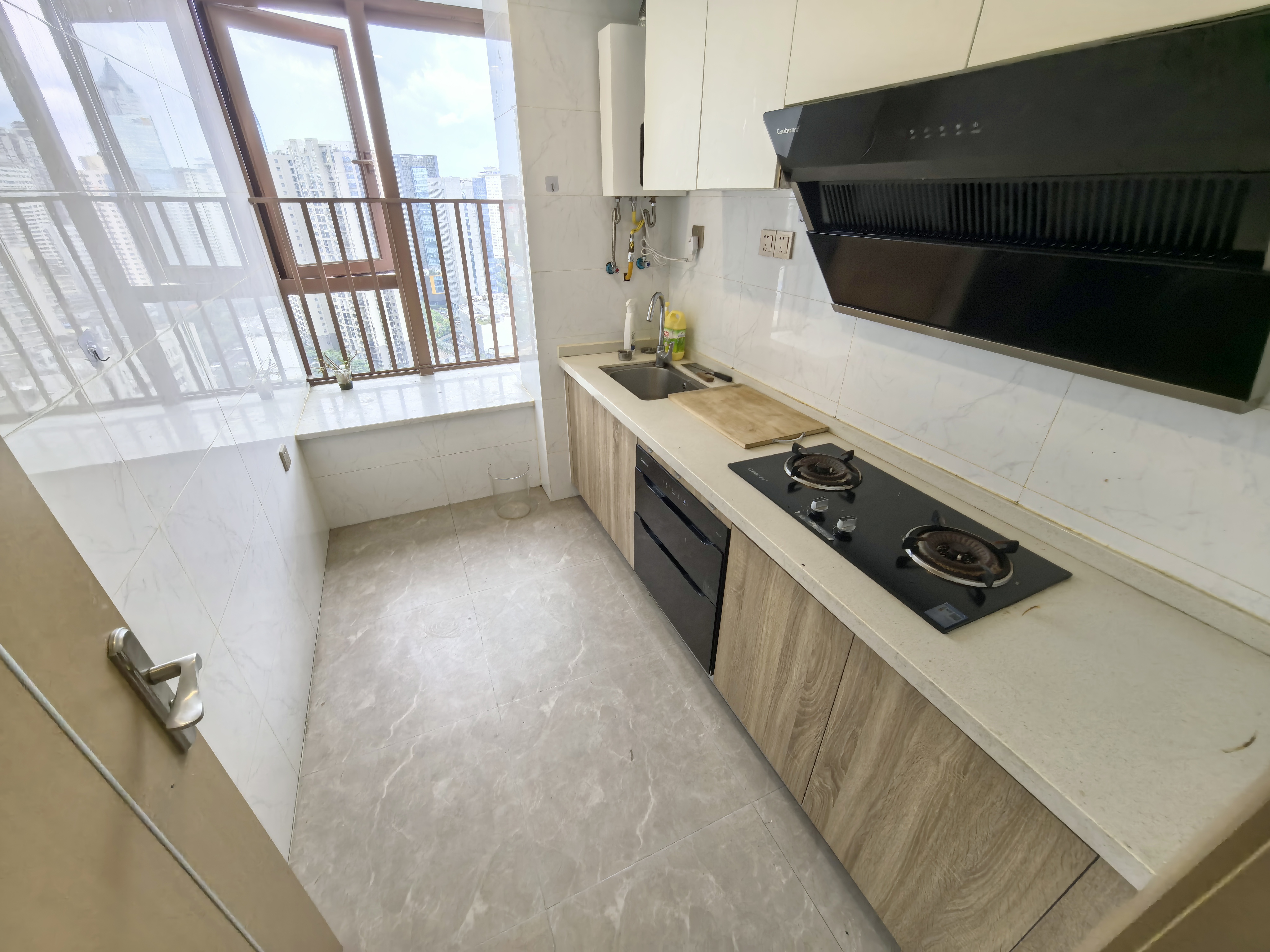 金龙城市广场二期  2室2厅1卫    3000.0元/月室内图