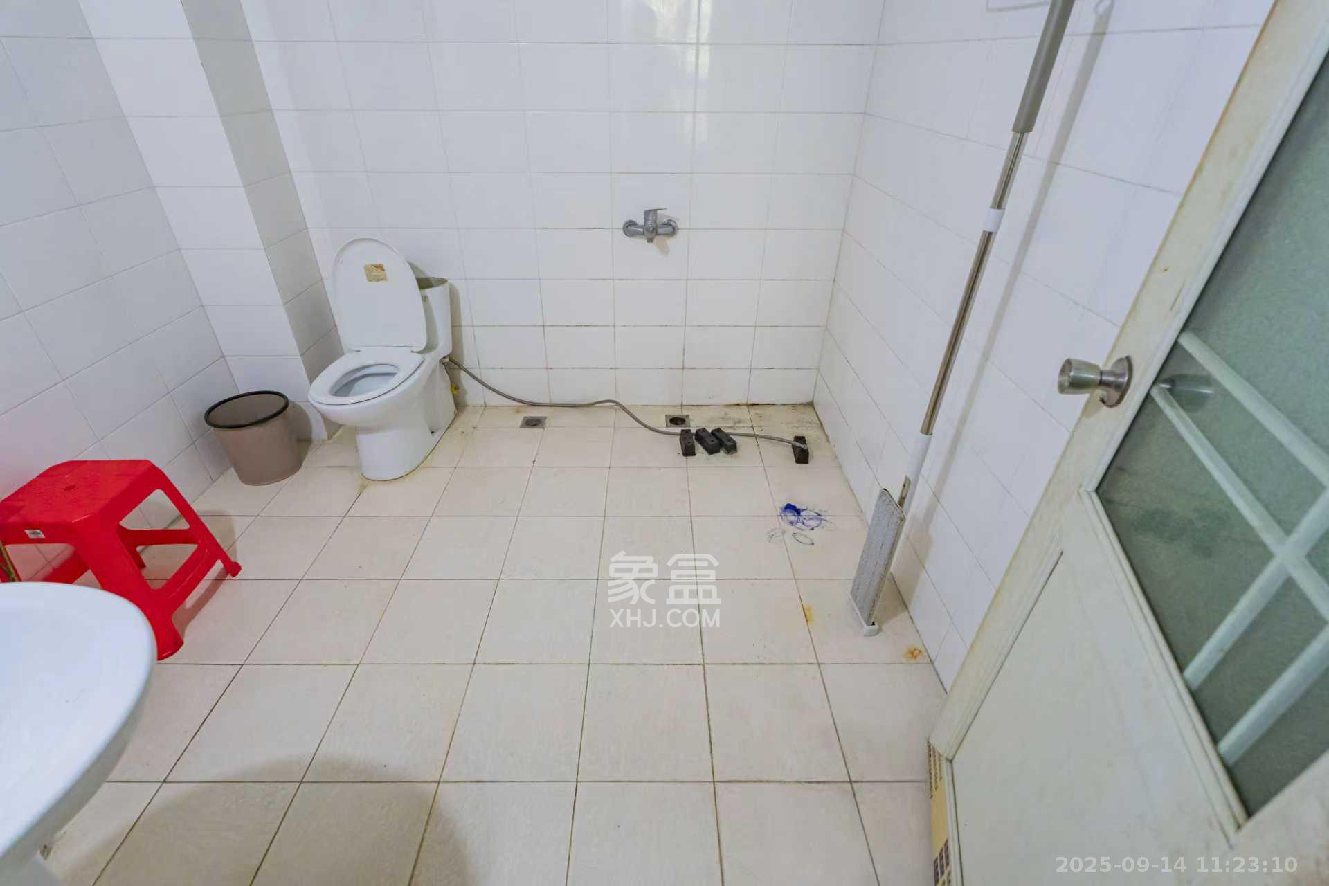 四季阳光花城 4室2厅2卫 3900.0元/月 四季阳光花城 4室2厅2卫 3900.0元/月室内图