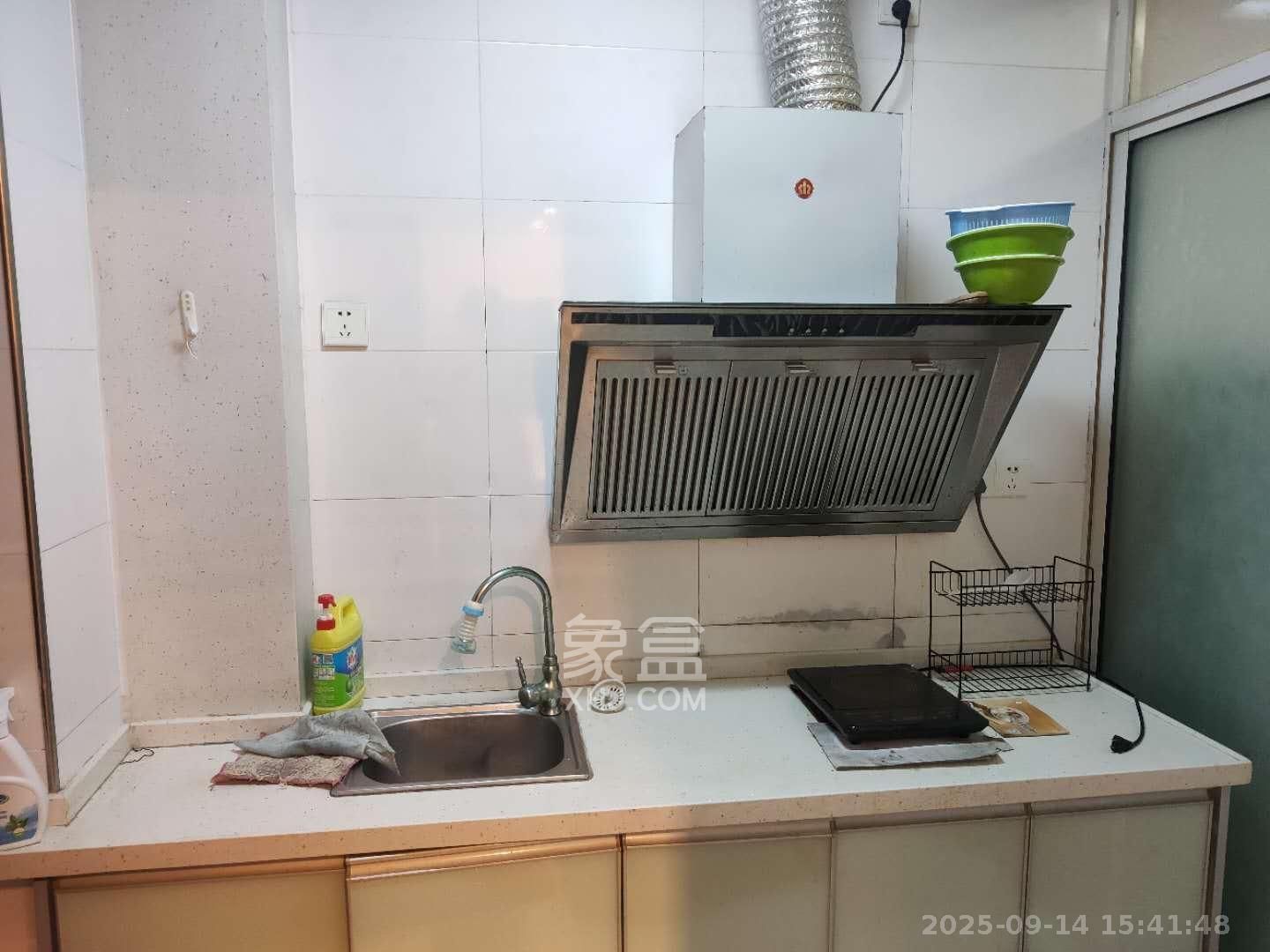 万科魅力之城  1室1厅1卫    1100.0元/月室内图