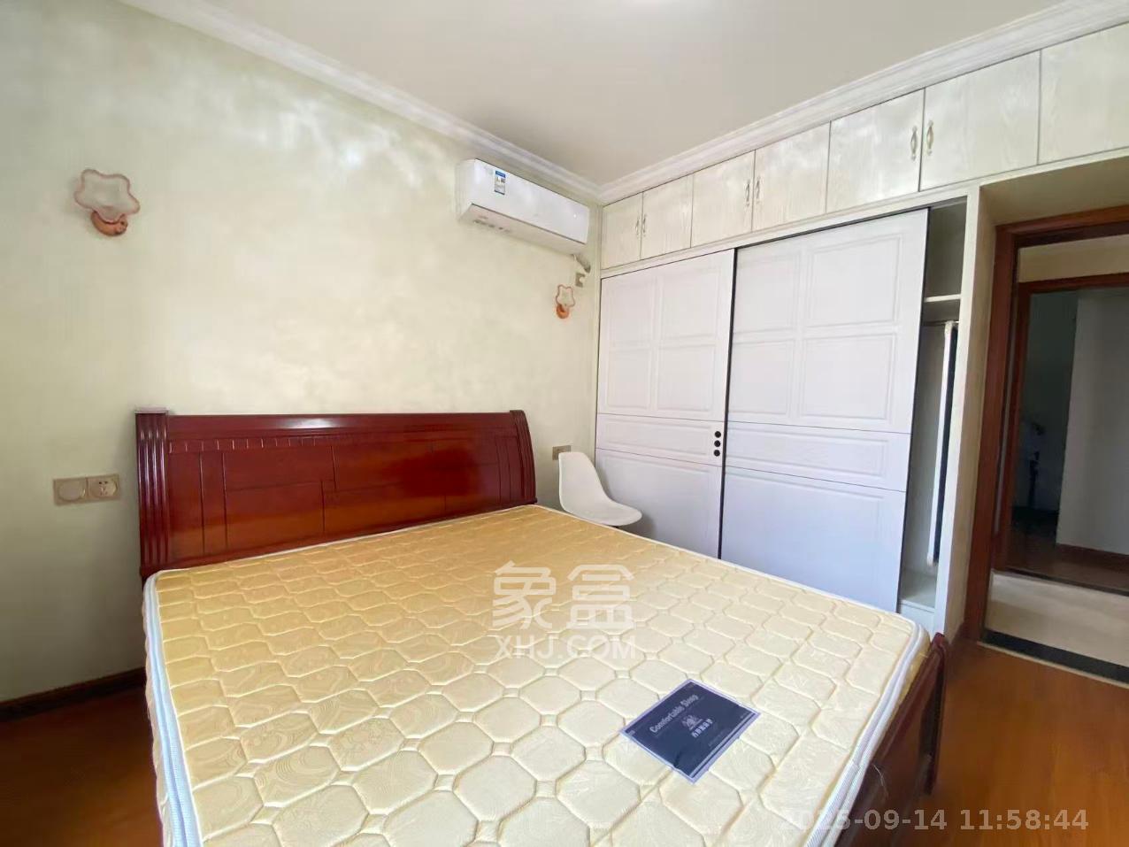 丽发新城 2室2厅1卫 1800.0元/月 丽发新城 2室2厅1卫 1800.0元/月室内图