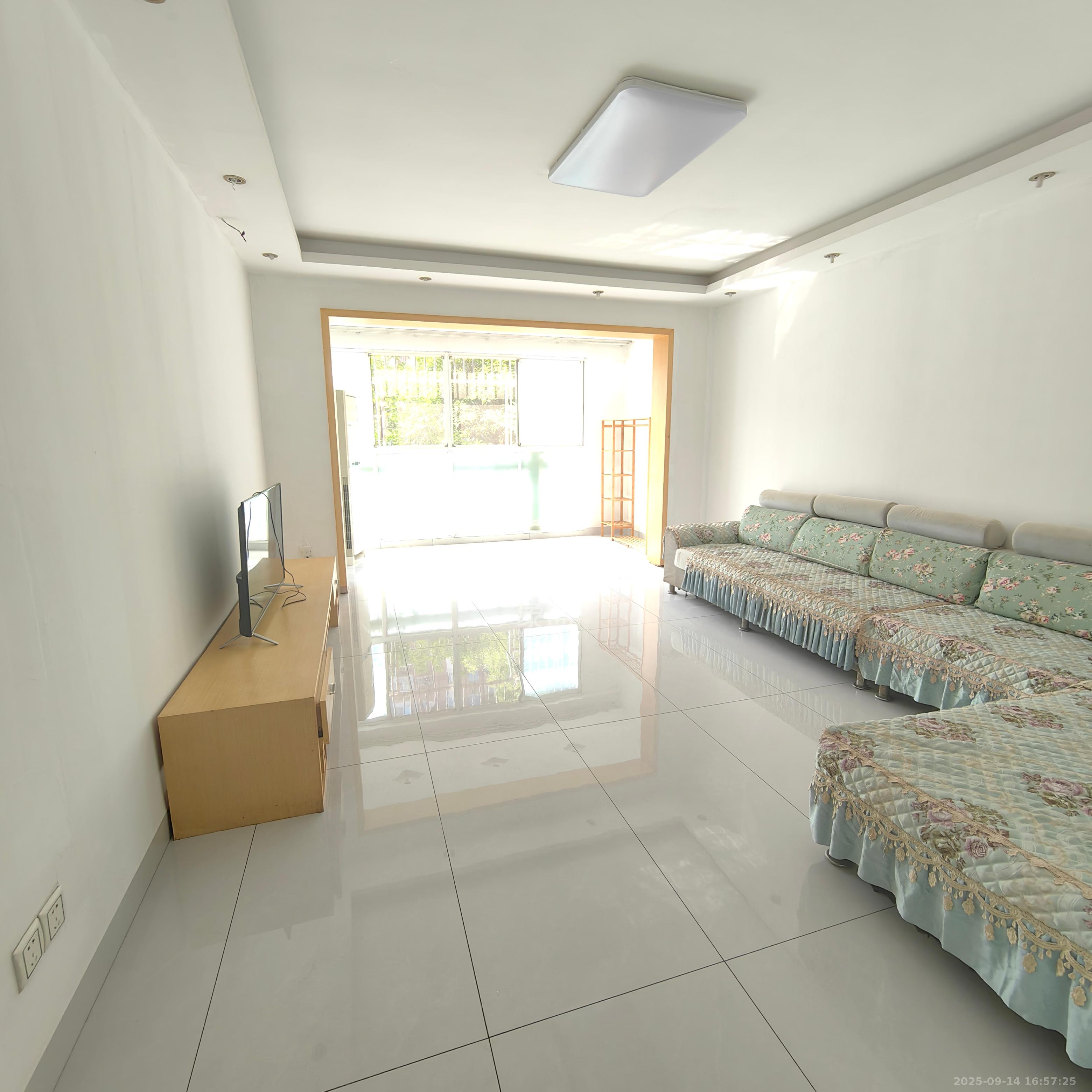 星城雅郡 3室2厅2卫 1600.0元/月 星城雅郡 3室2厅2卫 1600.0元/月室内图