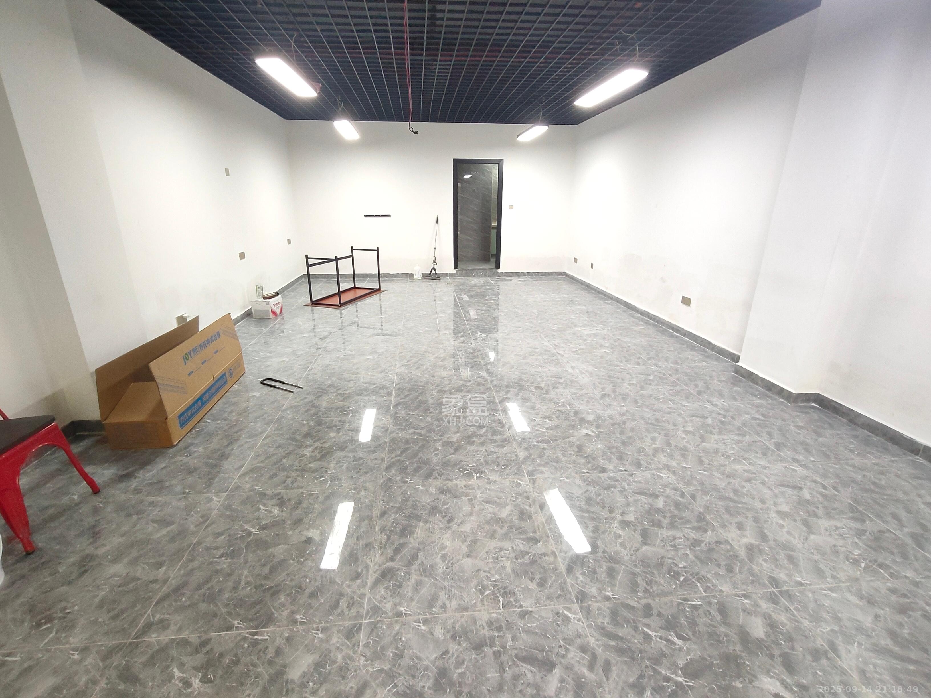 金科时代中心   75.0㎡      1800.0元/月室内图