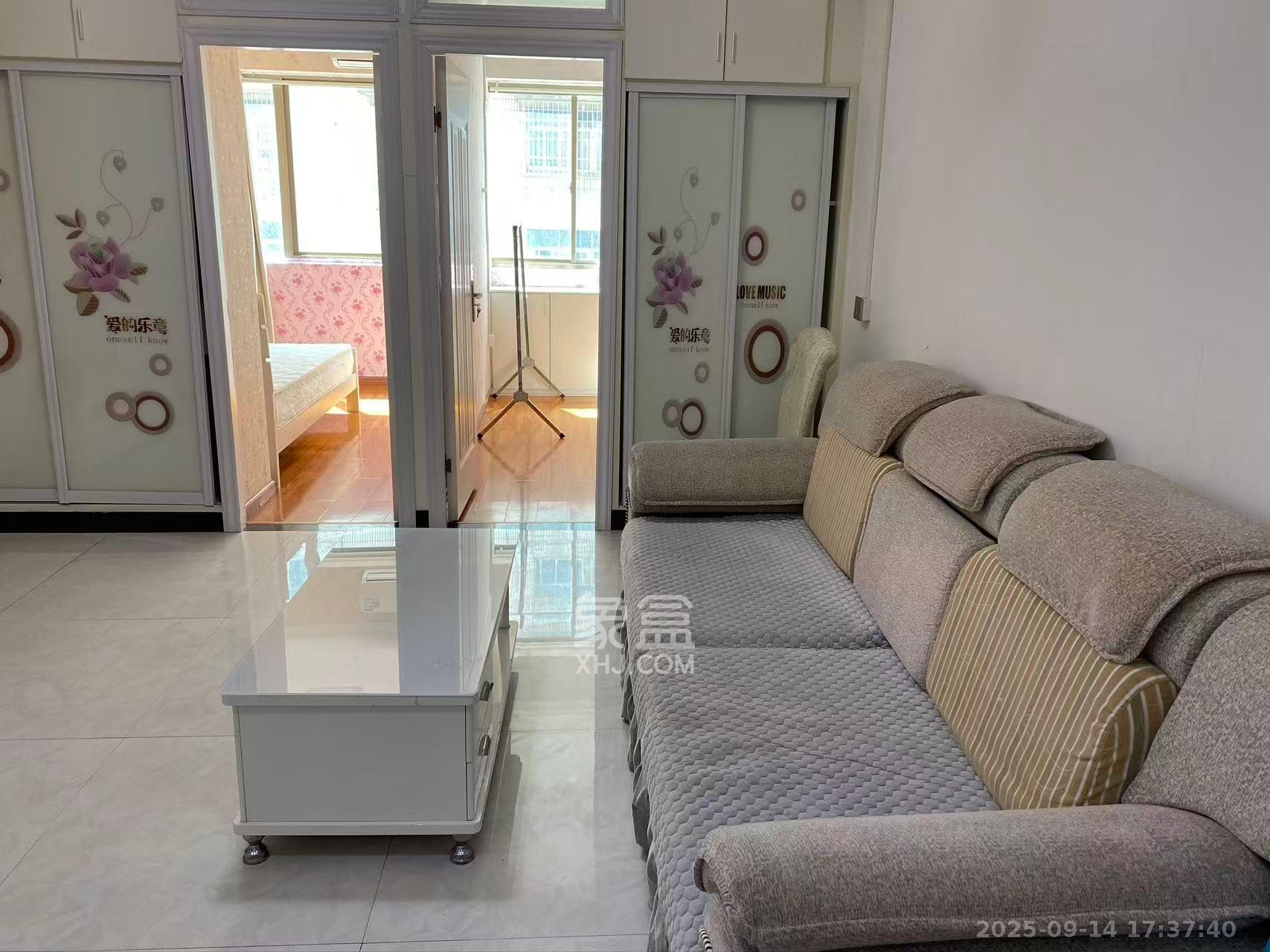 上城星座  1室1厅1卫    1500.0元/月 上城星座  1室1厅1卫    1500.0元/月