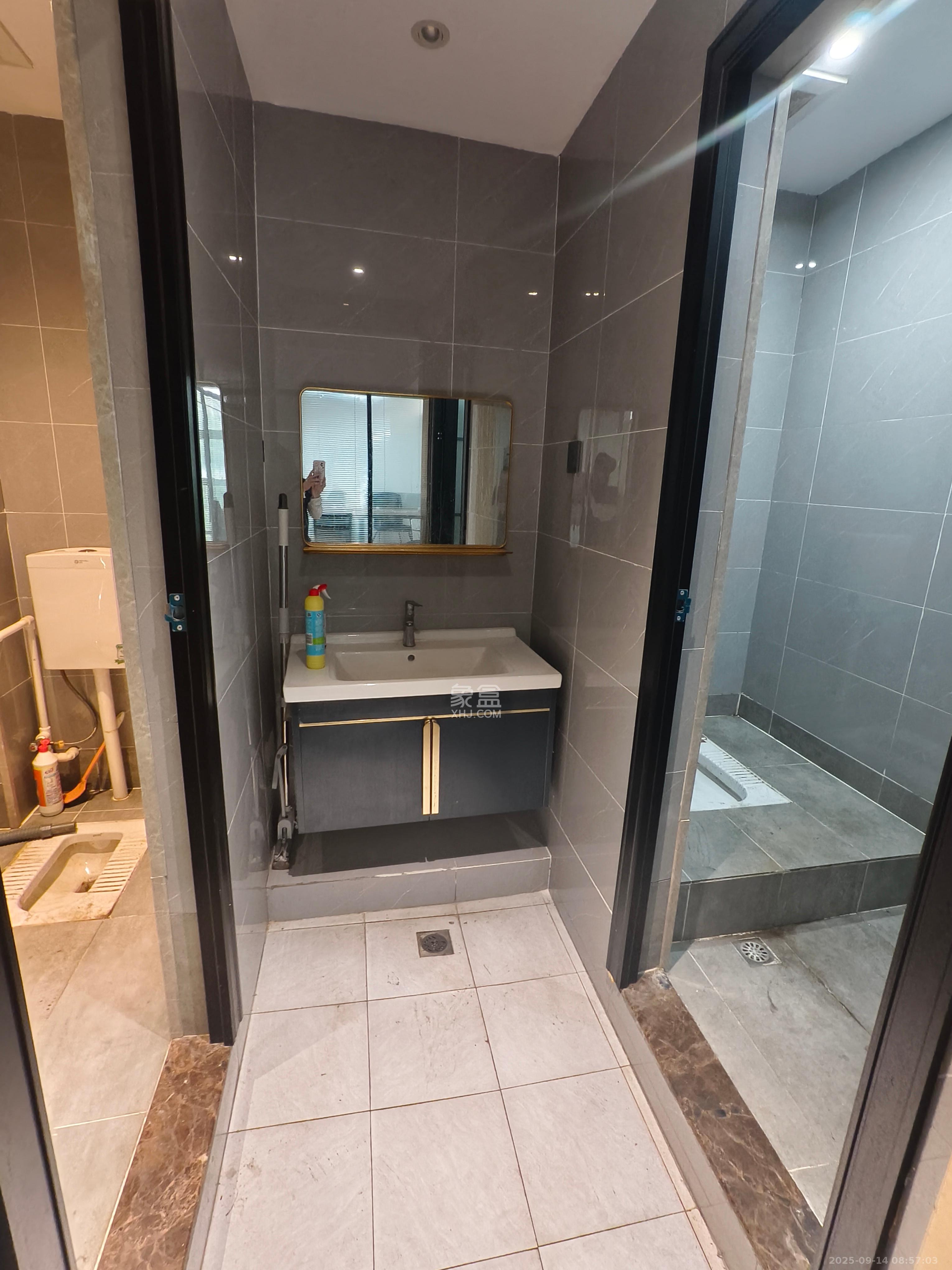 汇一城(汇壹公馆) 1室1厅1卫 1800.0元/月 汇一城(汇壹公馆) 1室1厅1卫 1800.0元/月室内图