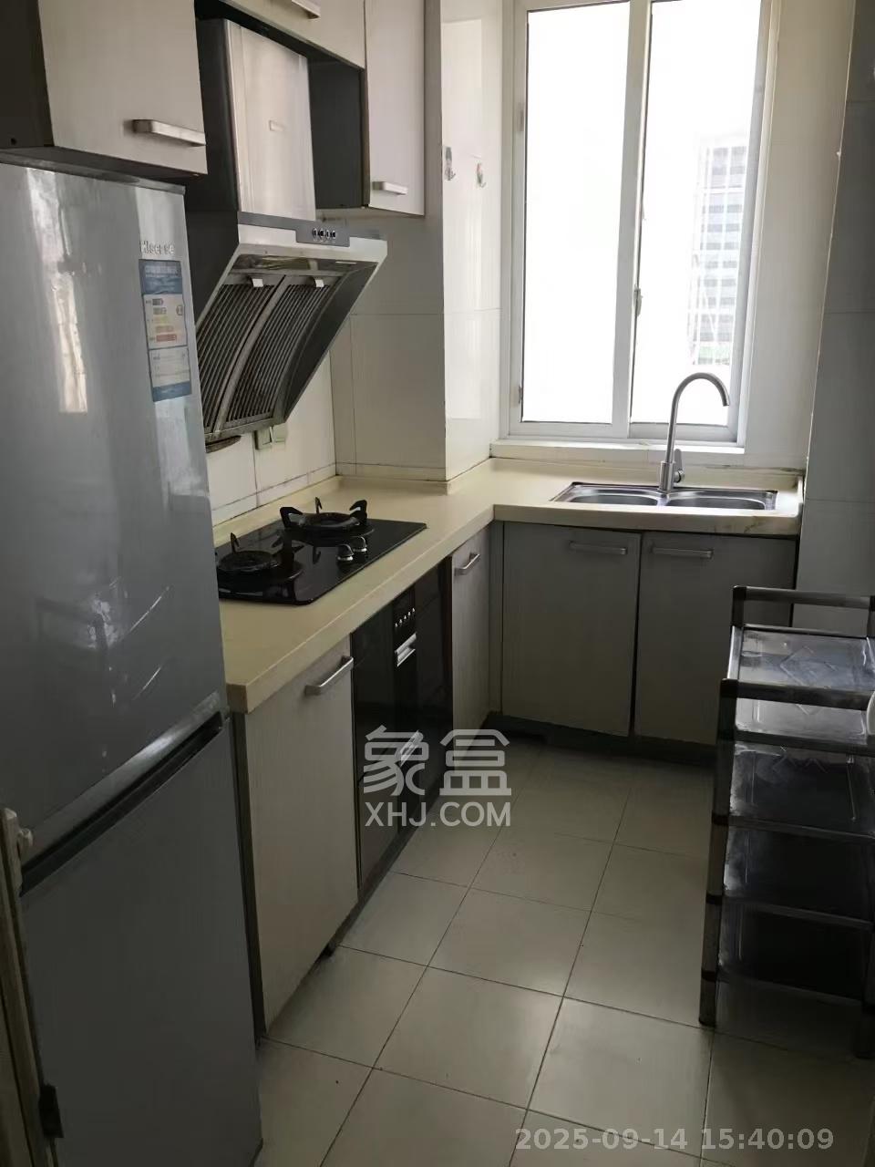 兴汝金城  3室1厅1卫    2000.0元/月室内图