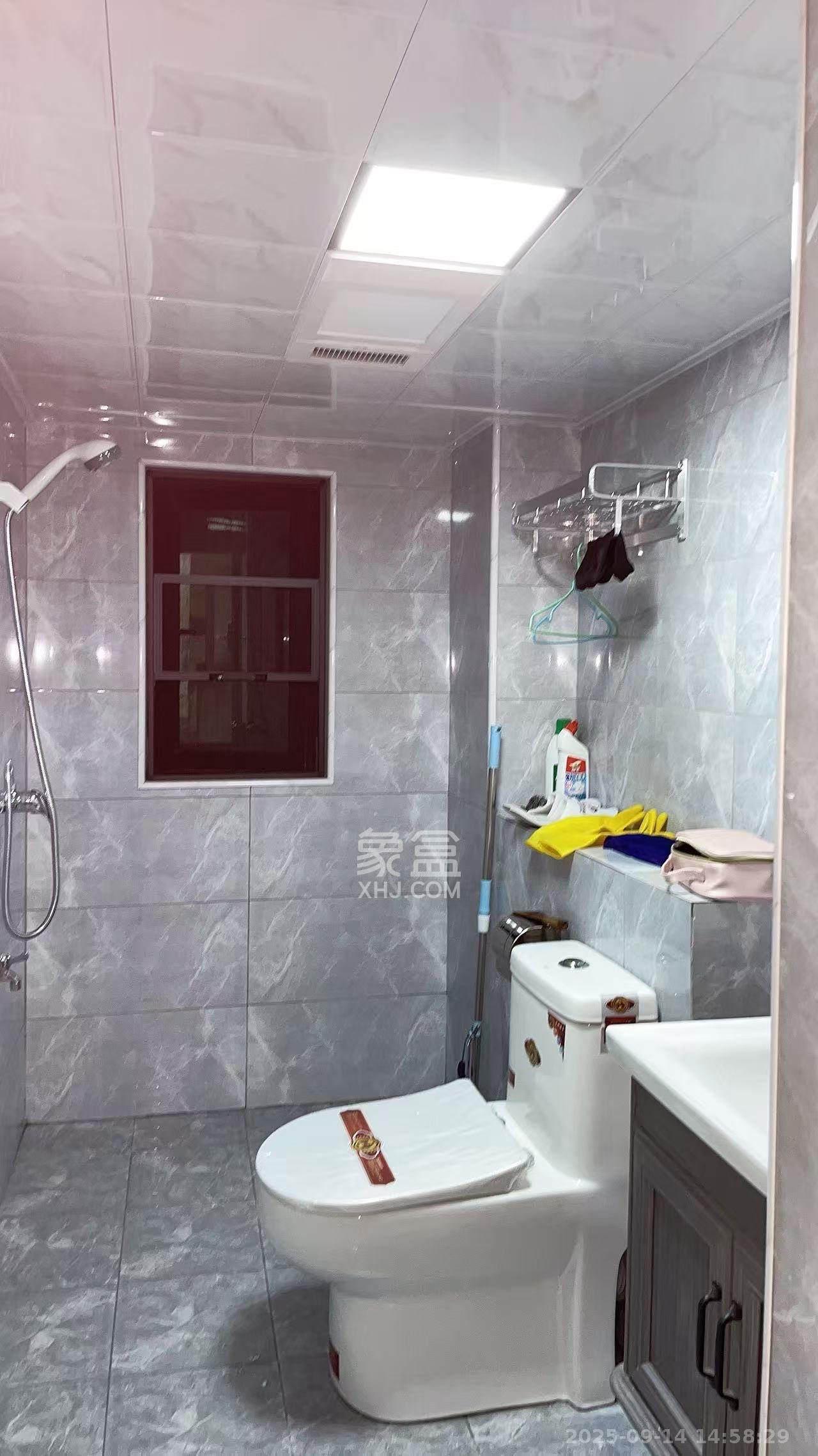 万科金色梦想B区  3室2厅2卫    2800.0元/月 万科金色梦想B区  3室2厅2卫    2800.0元/月室内图