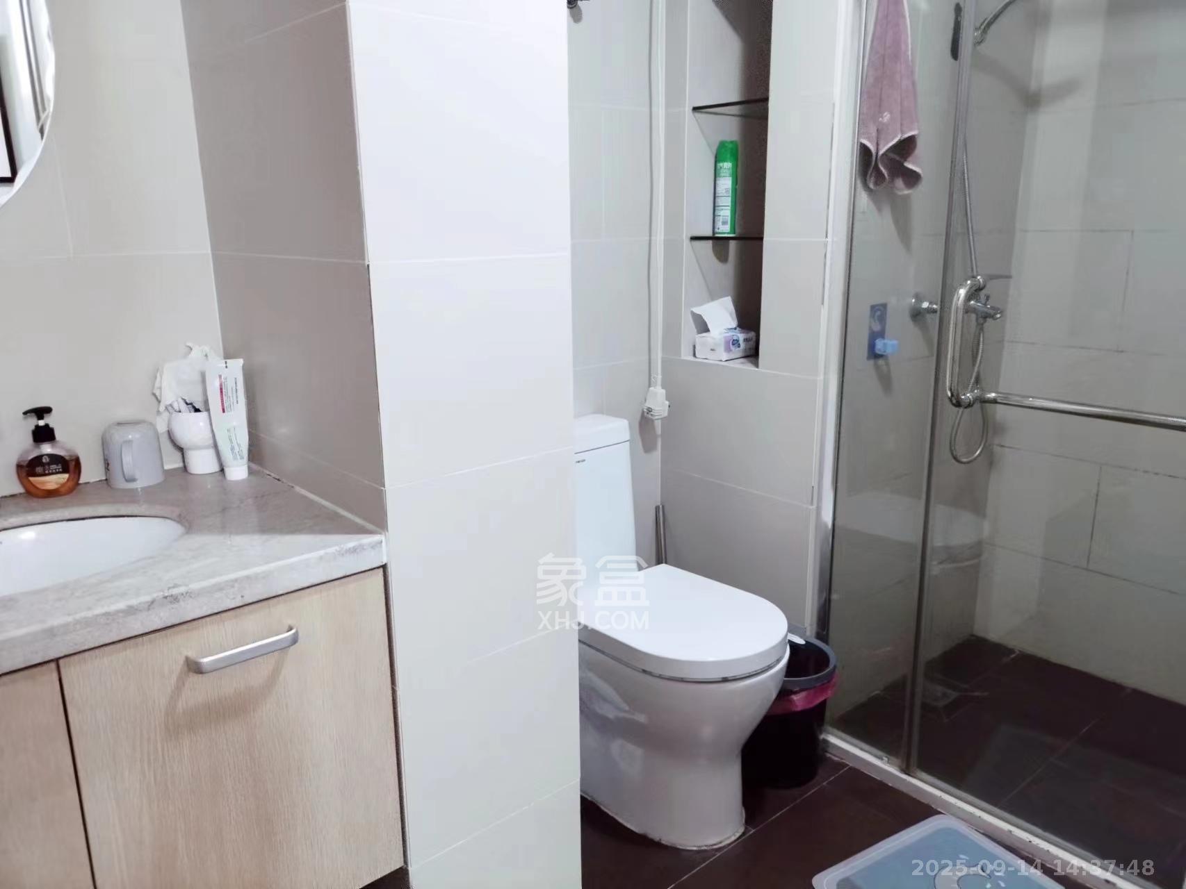 北辰三角洲E5区 1室1厅1卫 2500.0元/月 北辰三角洲E5区 1室1厅1卫 2500.0元/月室内图