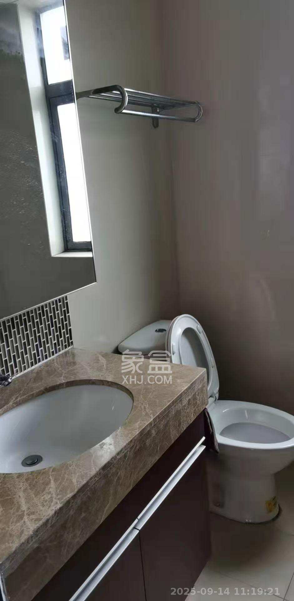 珠江郦城薰衣道  3室2厅2卫    3000.0元/月室内图