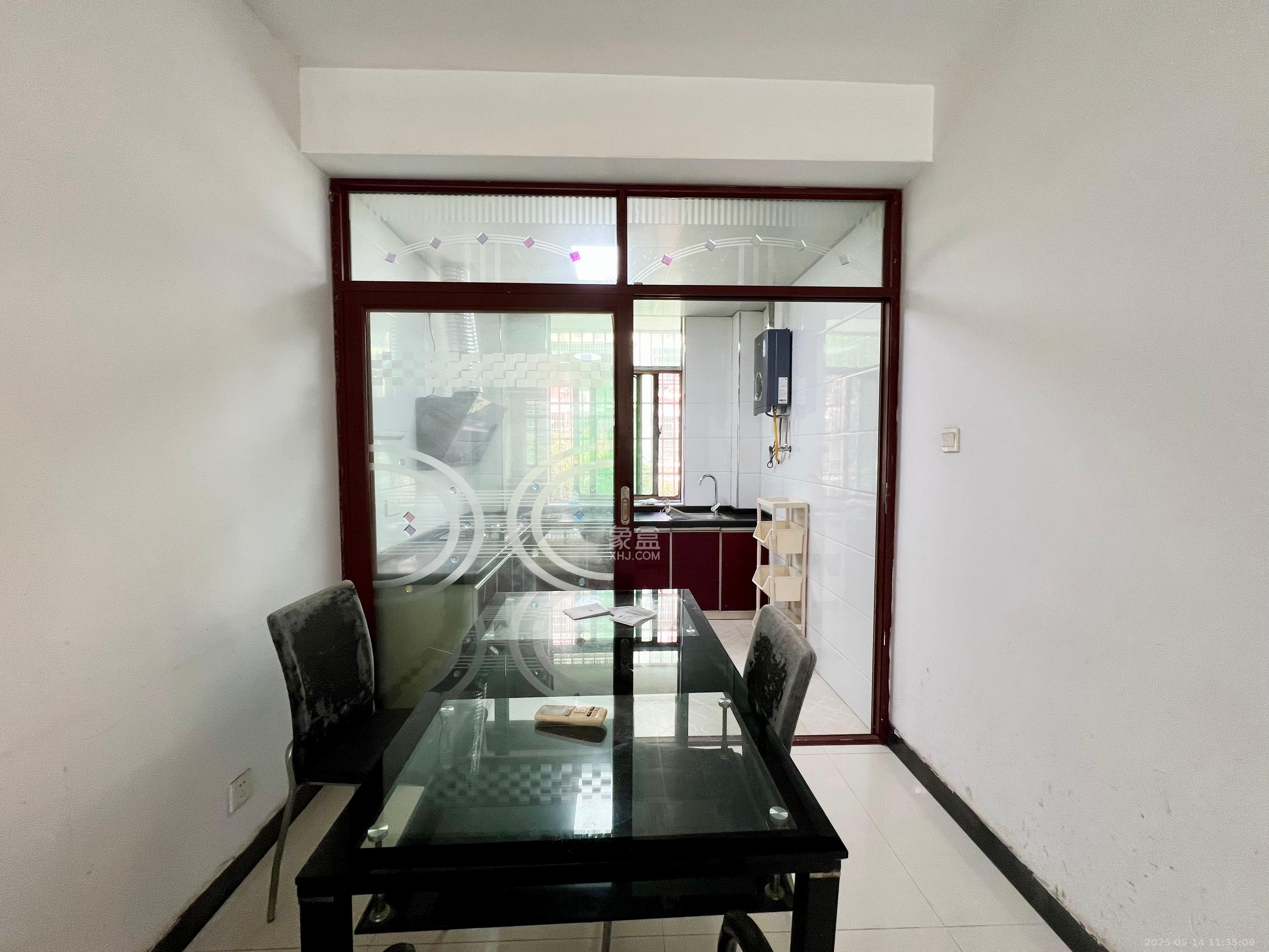 兴联创新小区 2室2厅1卫 1400.0元/月 兴联创新小区 2室2厅1卫 1400.0元/月室内图