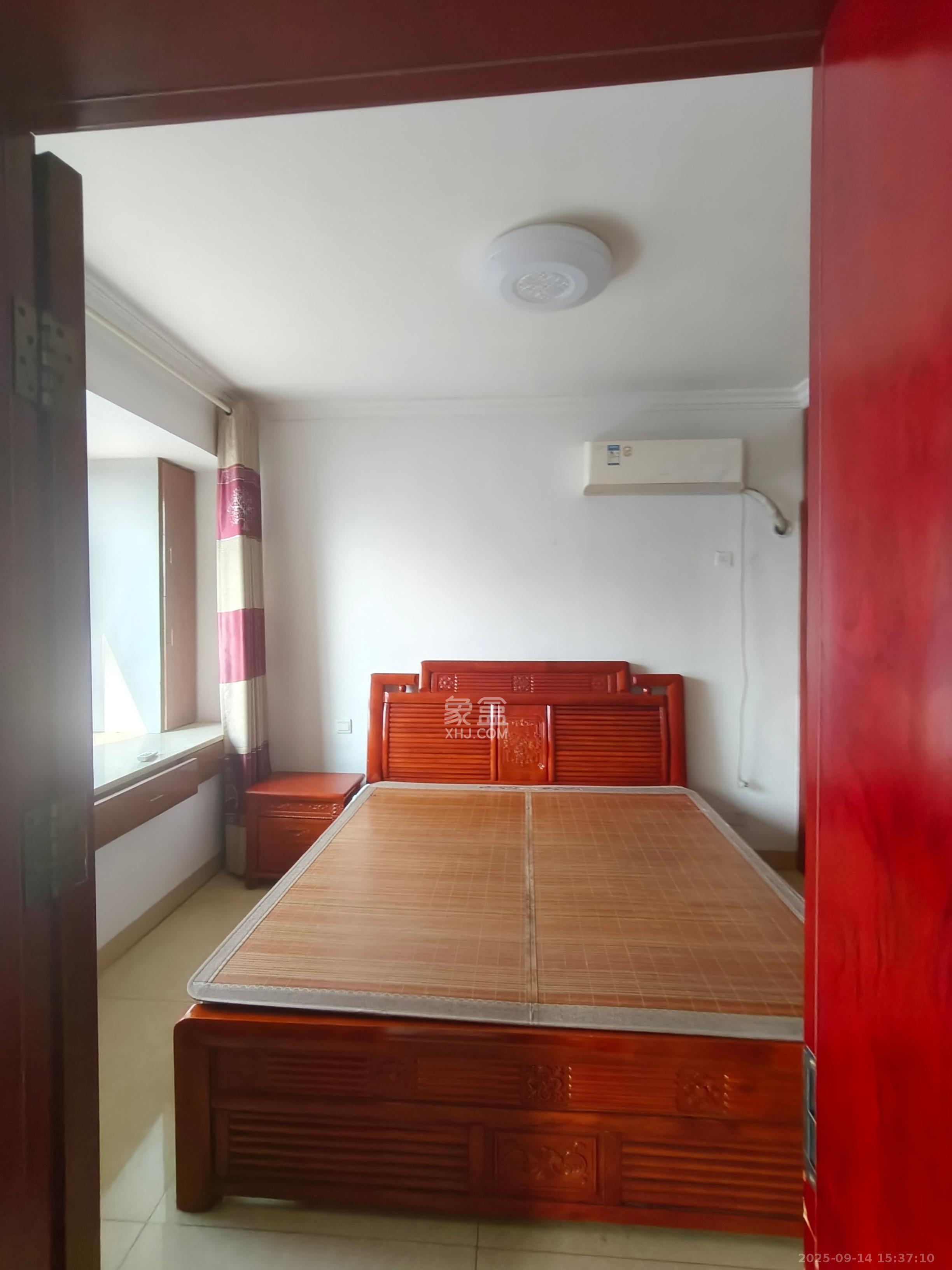 百纳广场(百纳公寓) 3室1厅1卫 3000.0元/月 百纳广场(百纳公寓) 3室1厅1卫 3000.0元/月室内图