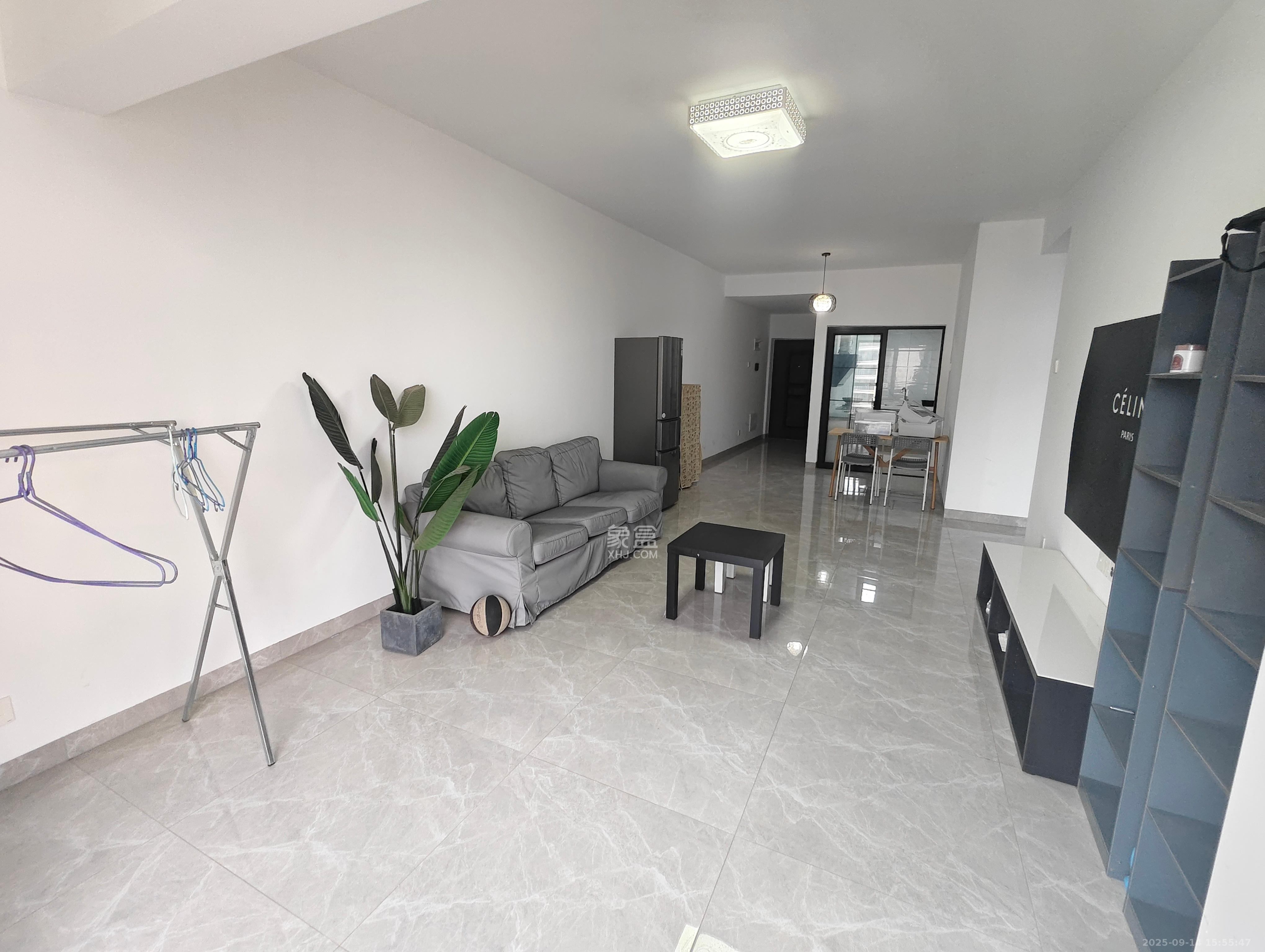 江山帝景雅典 3室2厅1卫 2300.0元/月 江山帝景雅典 3室2厅1卫 2300.0元/月室内图