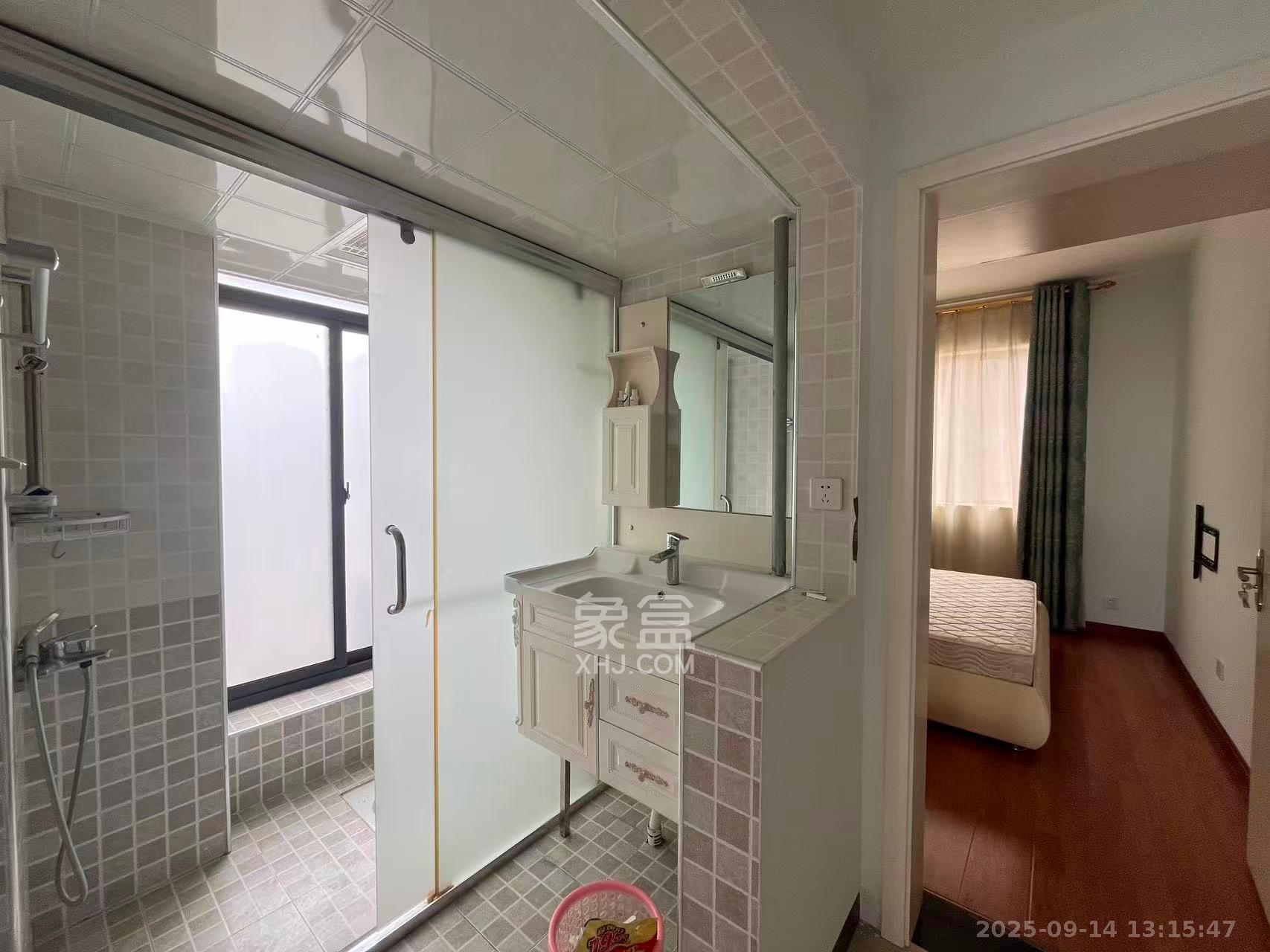 印山蓝色海岸 2室2厅1卫 2000.0元/月 印山蓝色海岸 2室2厅1卫 2000.0元/月室内图