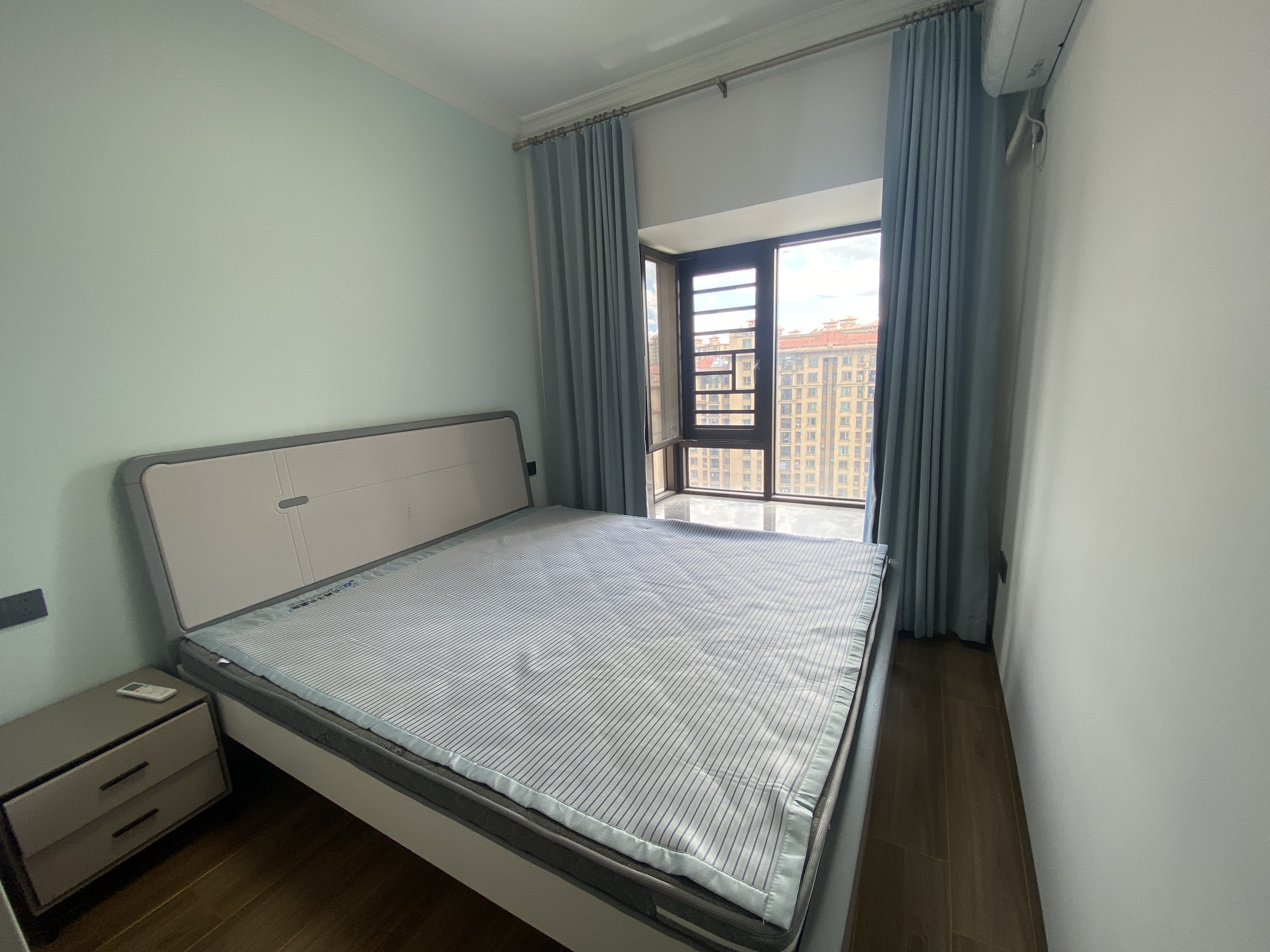 滨江名苑(滨江路) 2室1厅1卫 2200.0元/月 滨江名苑(滨江路) 2室1厅1卫 2200.0元/月室内图