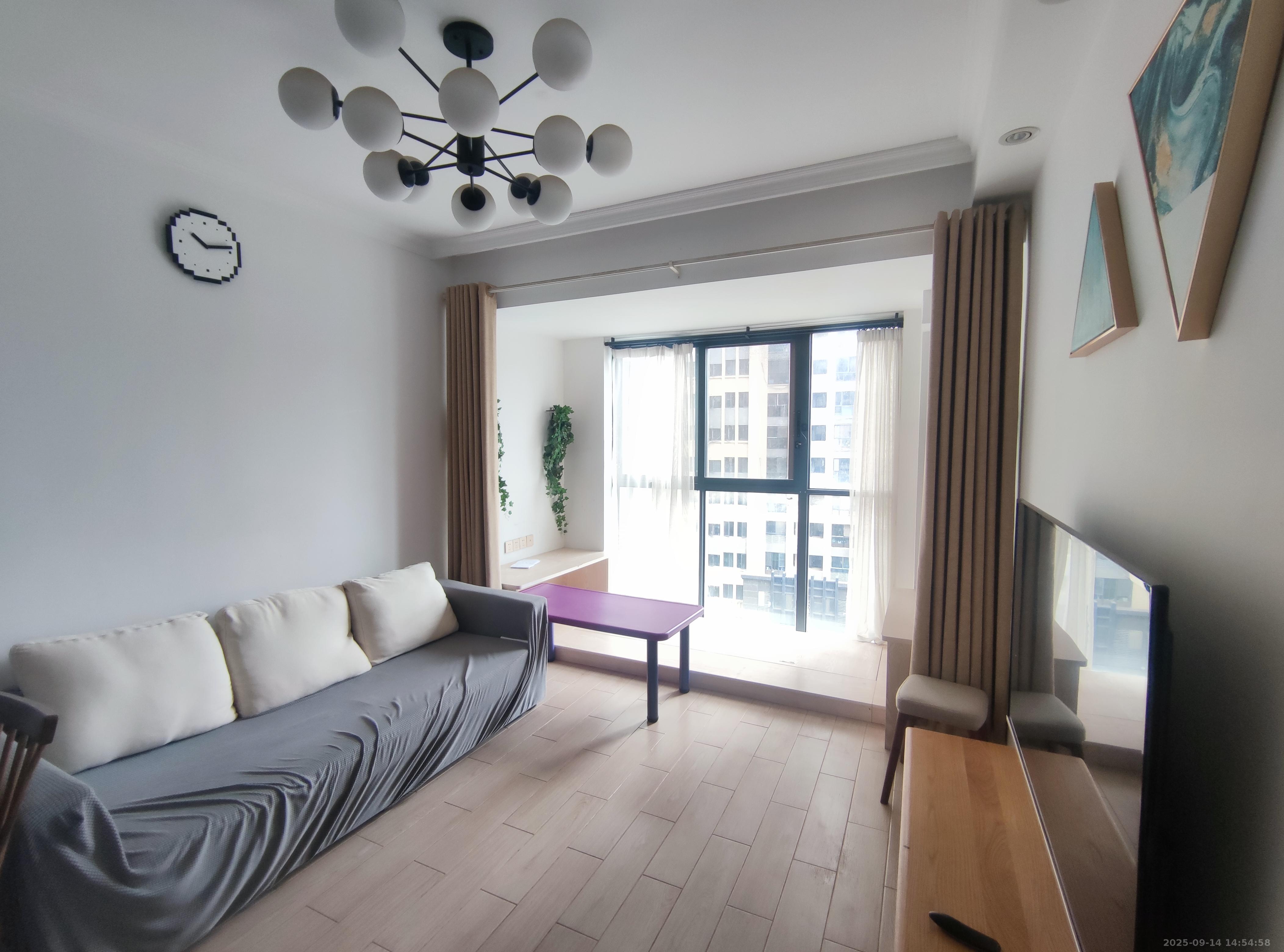 长房半岛蓝湾(观山月) 2室2厅1卫 1800.0元/月 长房半岛蓝湾(观山月) 2室2厅1卫 1800.0元/月室内图