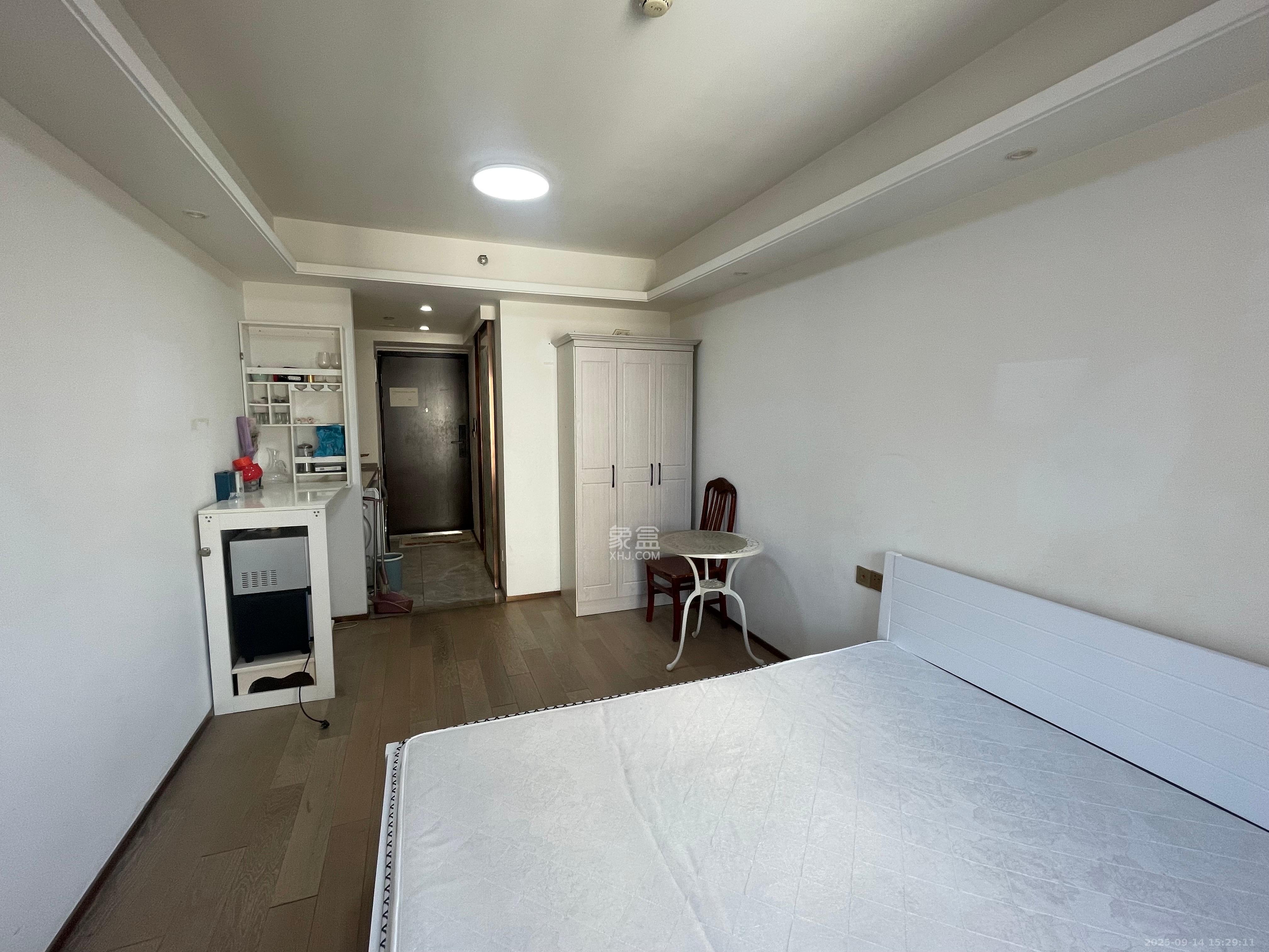 旭辉华宇南宸府  1室0厅0卫    1200.0元/月室内图