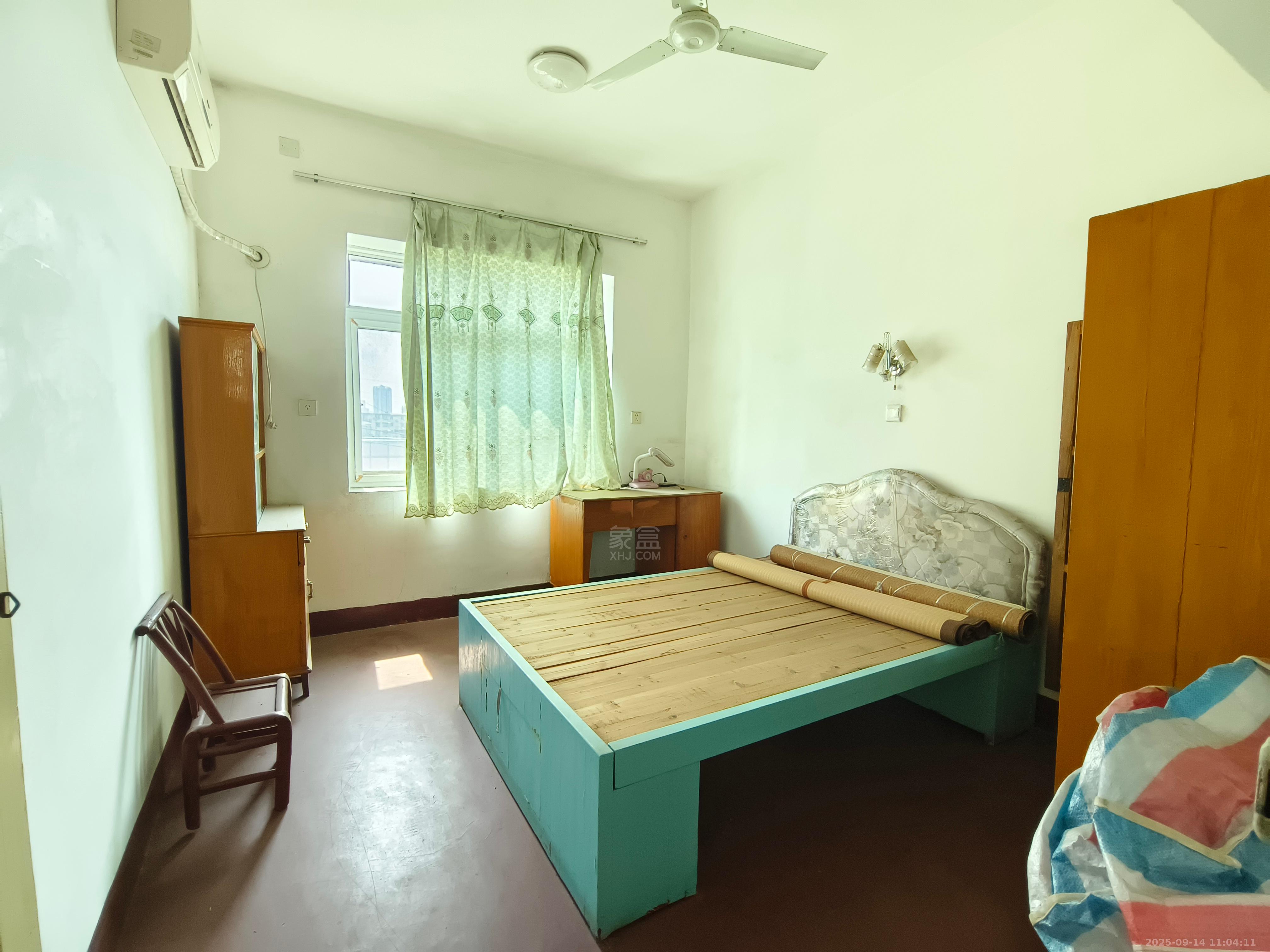 李家冲一村(杉木塘火电小区) 2室1厅1卫 600.0元/月 李家冲一村(杉木塘火电小区) 2室1厅1卫 600.0元/月室内图