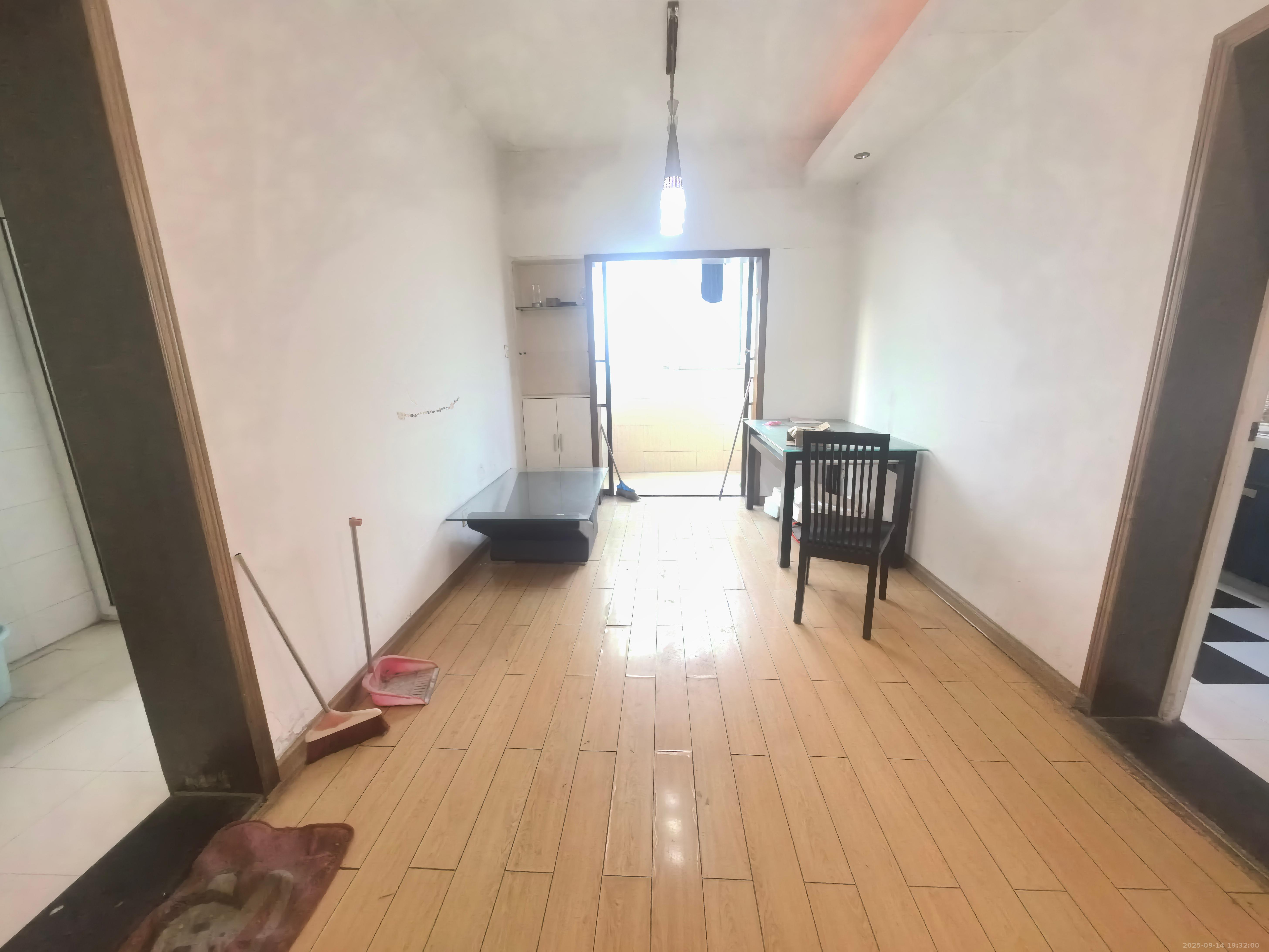 馨竹苑  3室2厅1卫    1000.0元/月室内图