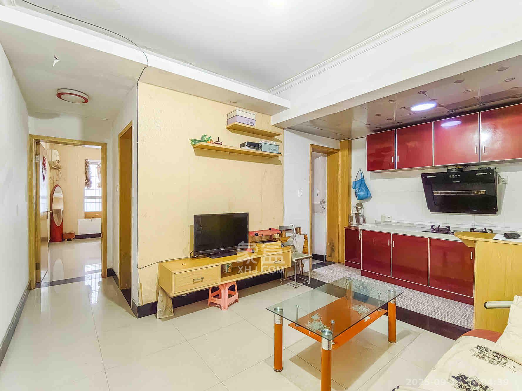 紫晶城 1室1厅1卫 1200.0元/月 紫晶城 1室1厅1卫 1200.0元/月室内图