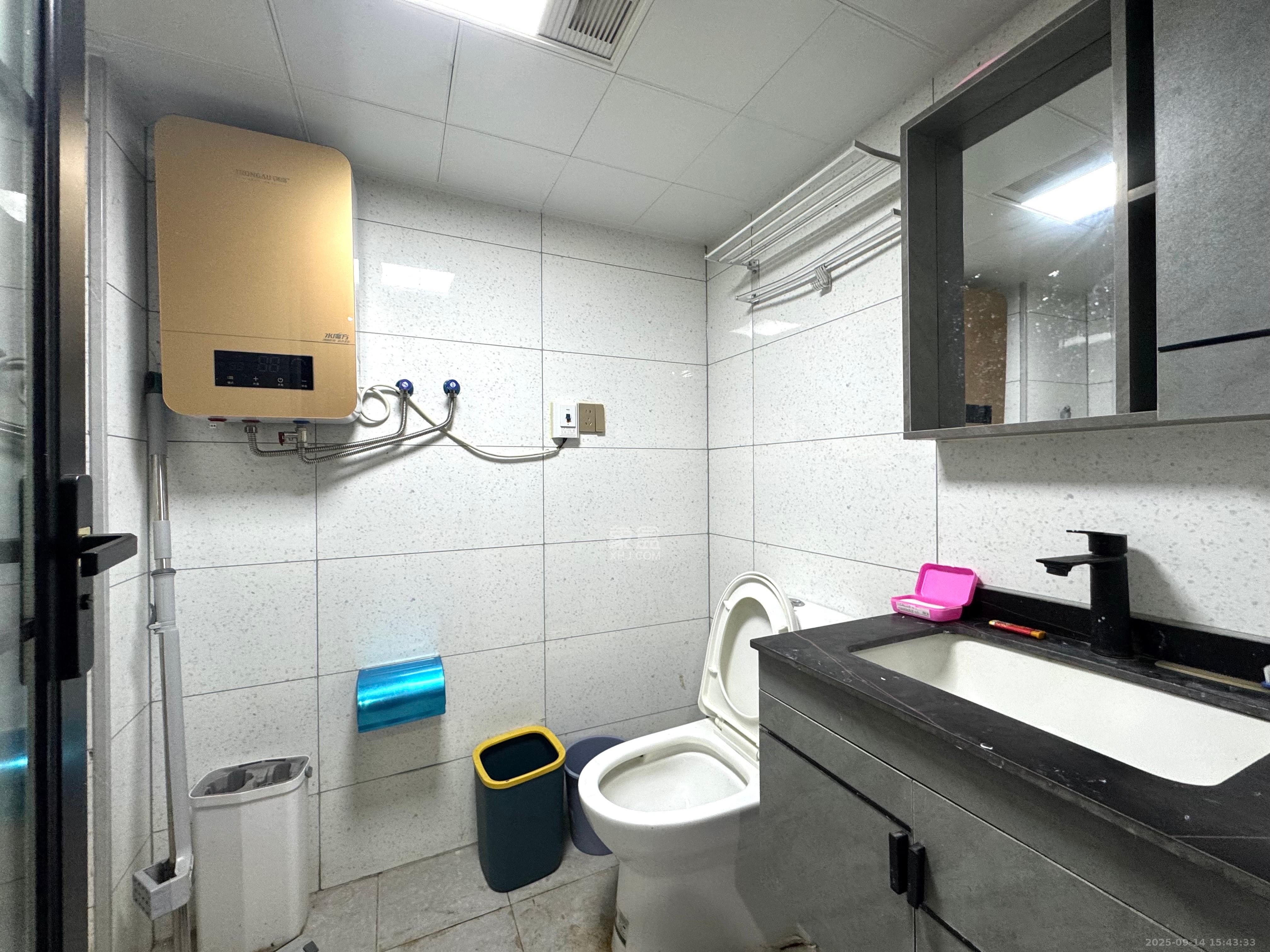 佳兆业云顶都汇 1室0厅0卫 1900.0元/月 佳兆业云顶都汇 1室0厅0卫 1900.0元/月室内图