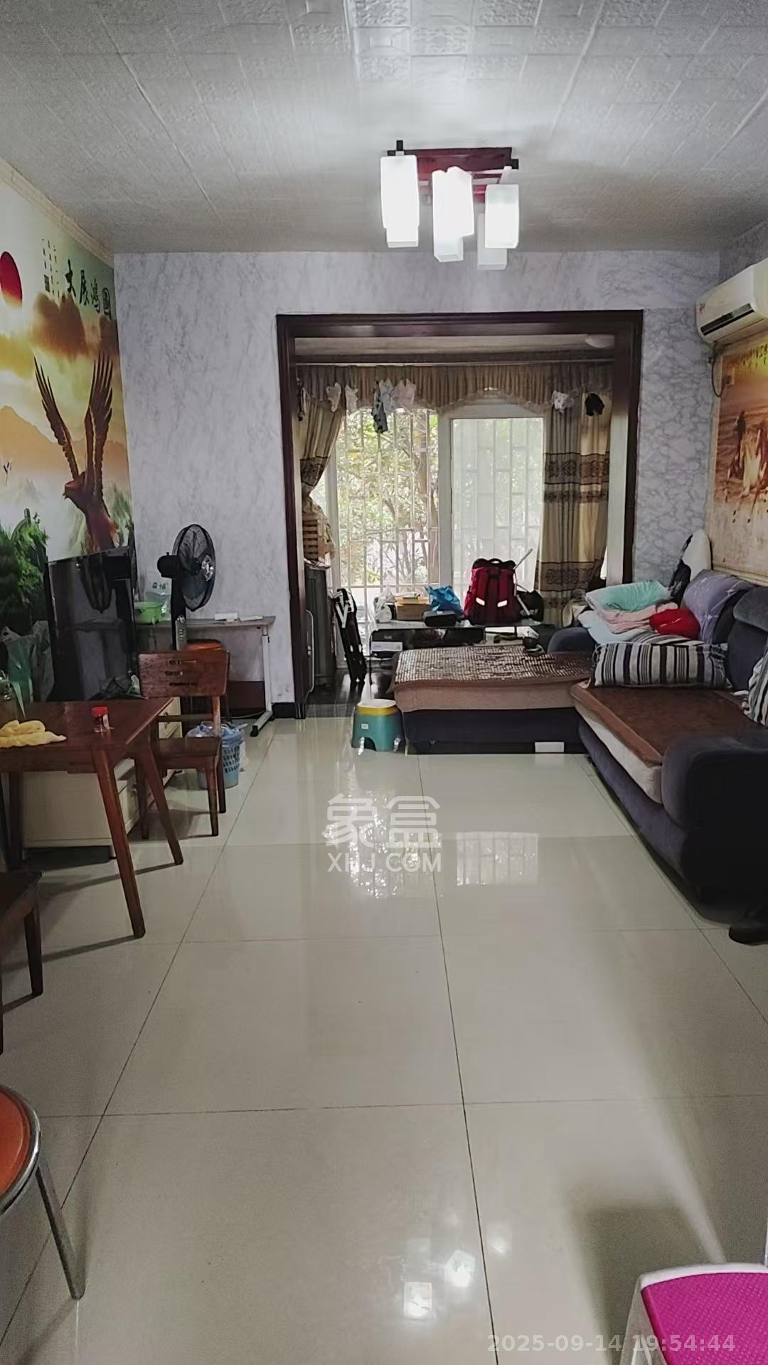 金麓西岸和苑 2室1厅1卫 850.0元/月 金麓西岸和苑 2室1厅1卫 850.0元/月室内图