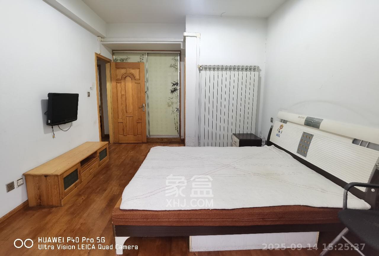 欧园  3室2厅2卫    2800.0元/月室内图