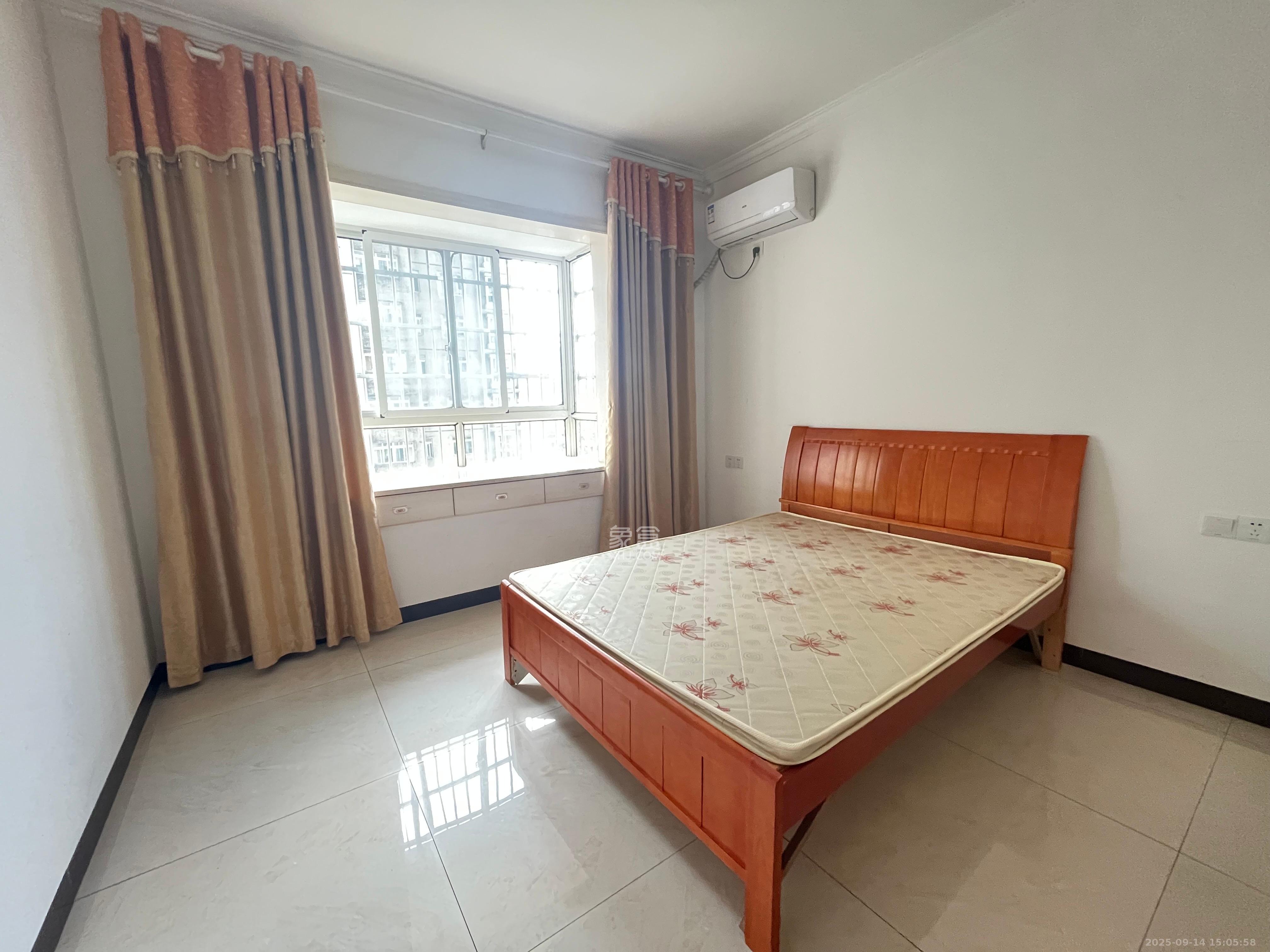 利璞大厦  2室2厅1卫    2000.0元/月室内图