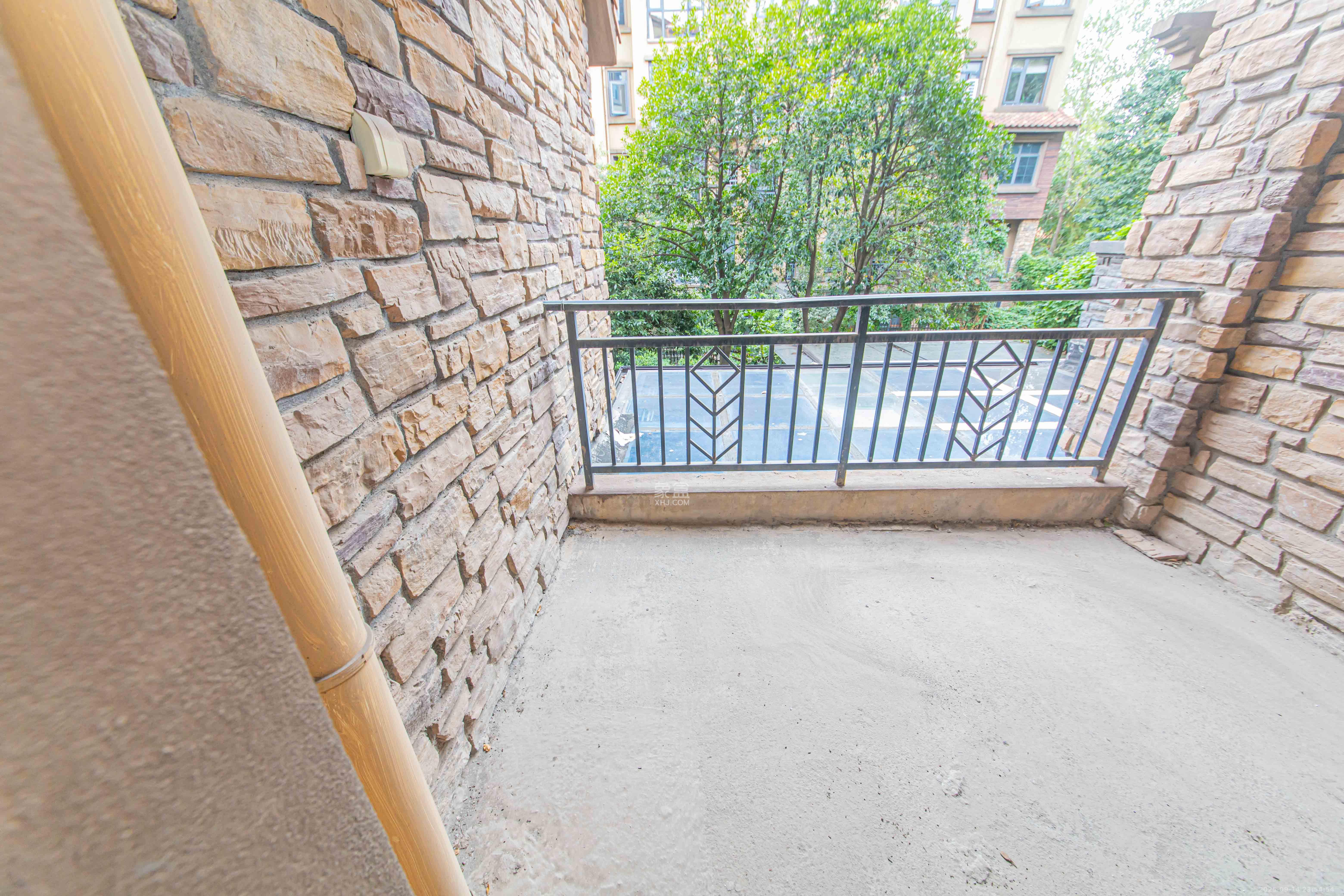 中建芙蓉和苑 3室2厅2卫 228.0万 中建芙蓉和苑 3室2厅2卫 228.0万阳台