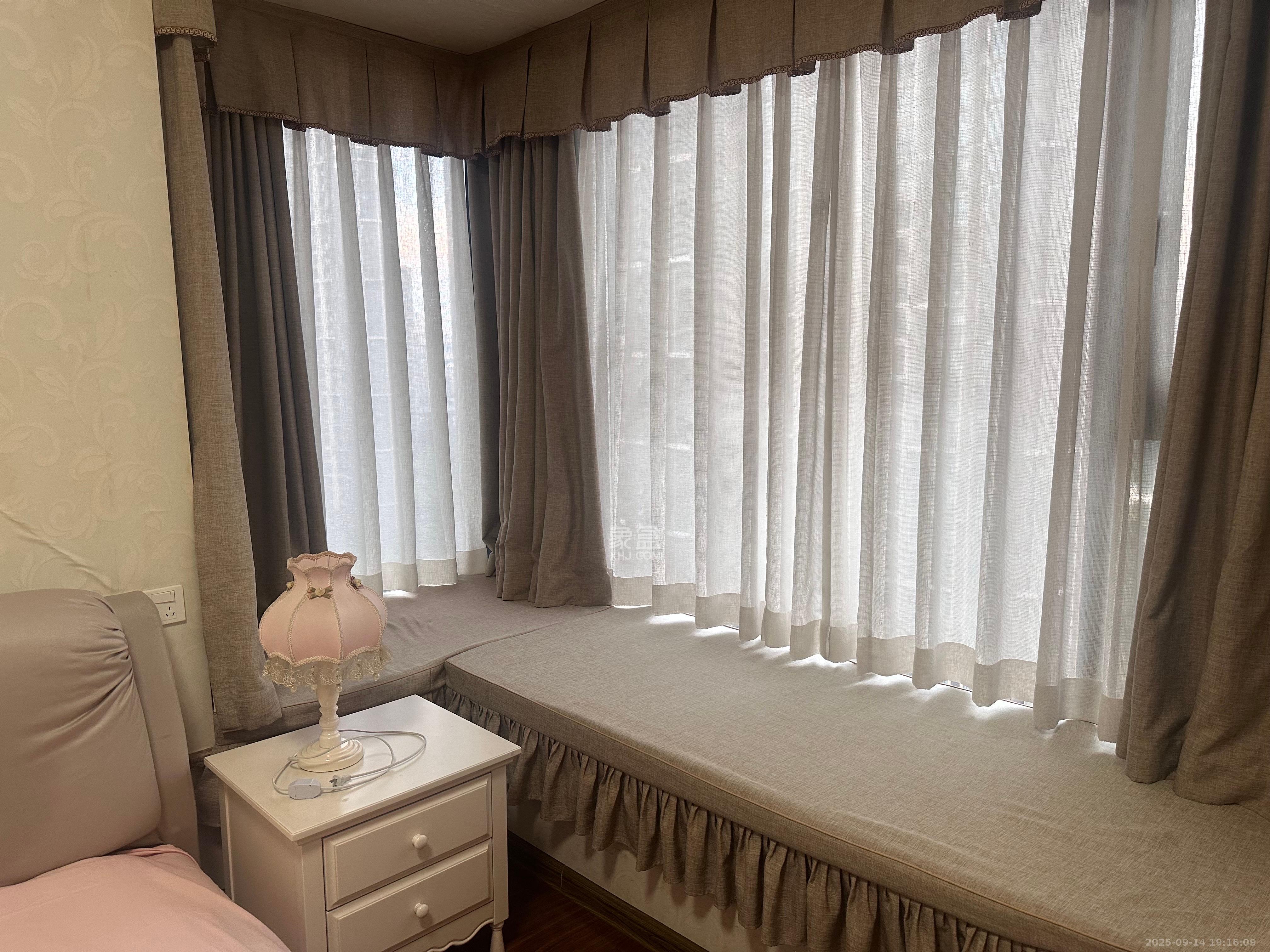 藏珑湖上国际花园 2室2厅1卫 2800.0元/月 藏珑湖上国际花园 2室2厅1卫 2800.0元/月室内图