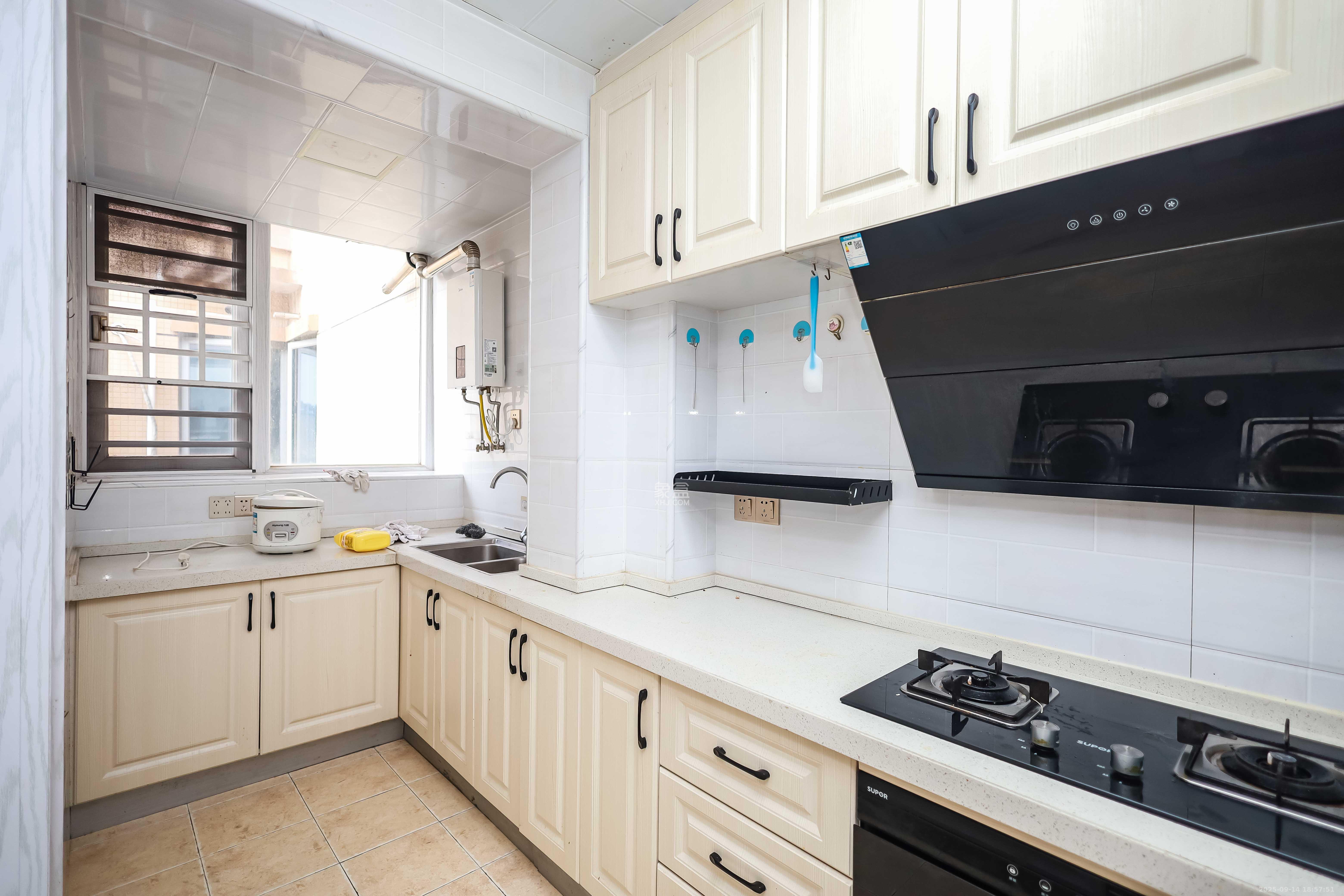 潇湘奥林匹克花园  3室2厅1卫    84.0万厨房