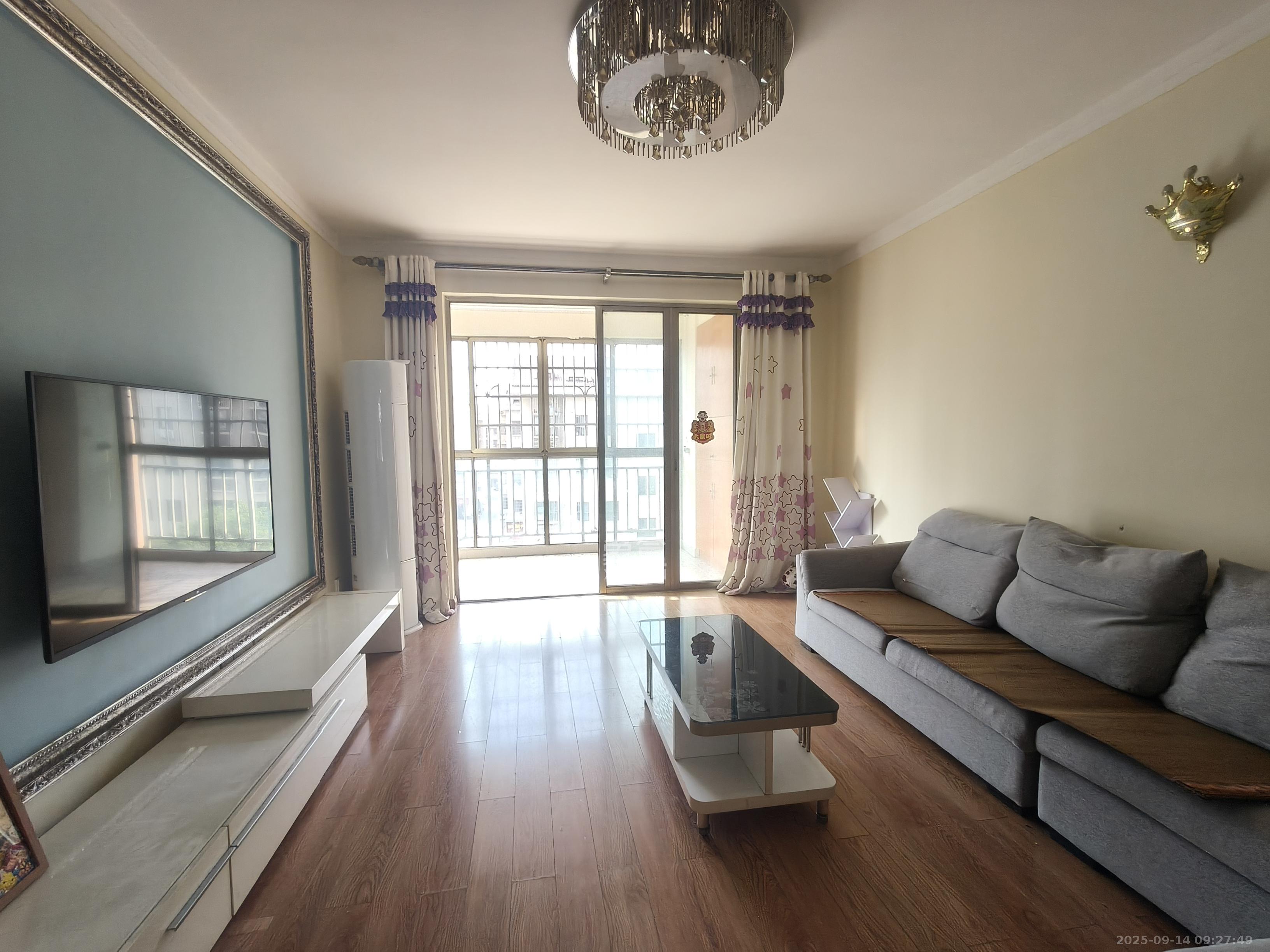 锦湘国际星城二期(锦雅苑) 2室2厅1卫 2100.0元/月 锦湘国际星城二期(锦雅苑) 2室2厅1卫 2100.0元/月室内图