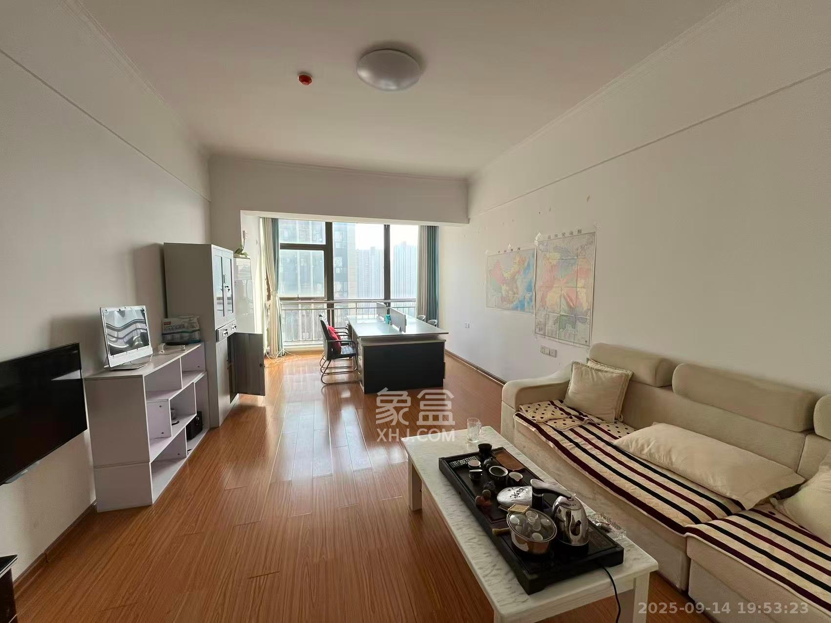 乐尚城  1室1厅1卫    1800.0元/月室内图